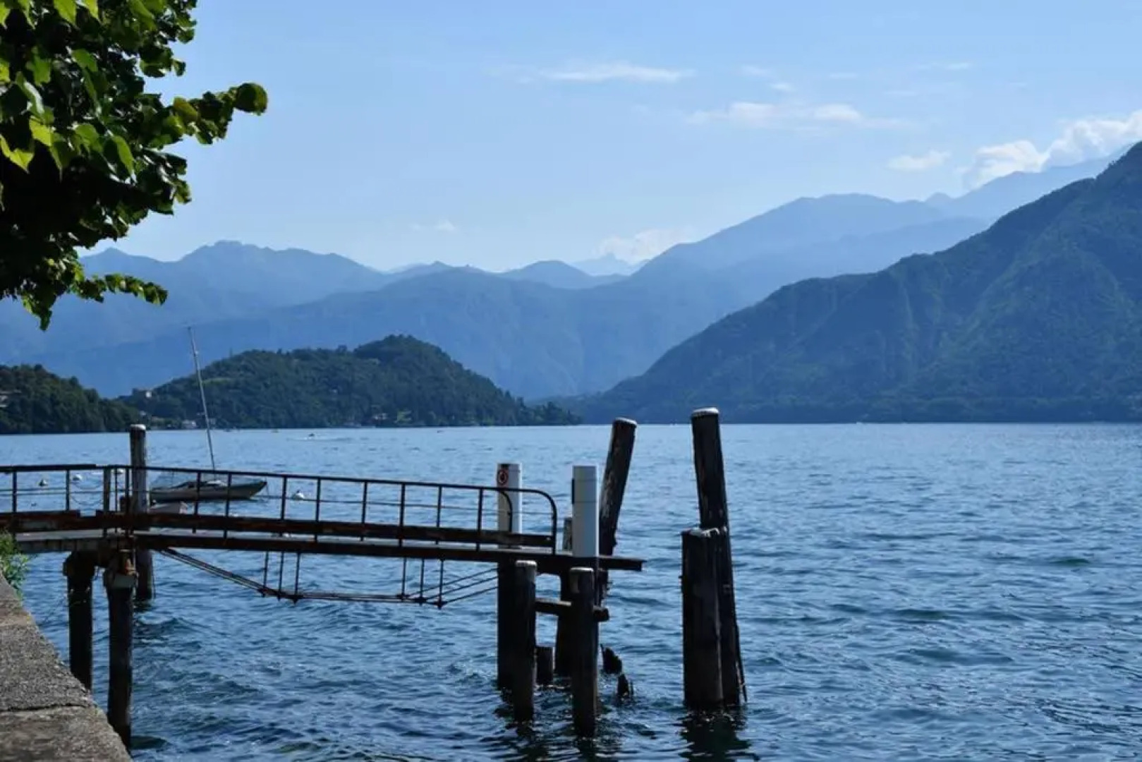 Rocks apartment Colonno