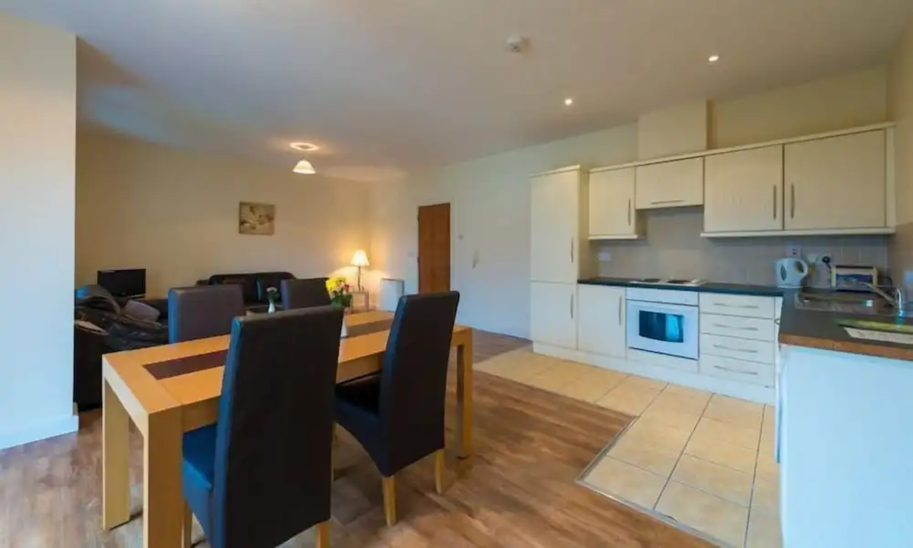 The Courtyard Apartments