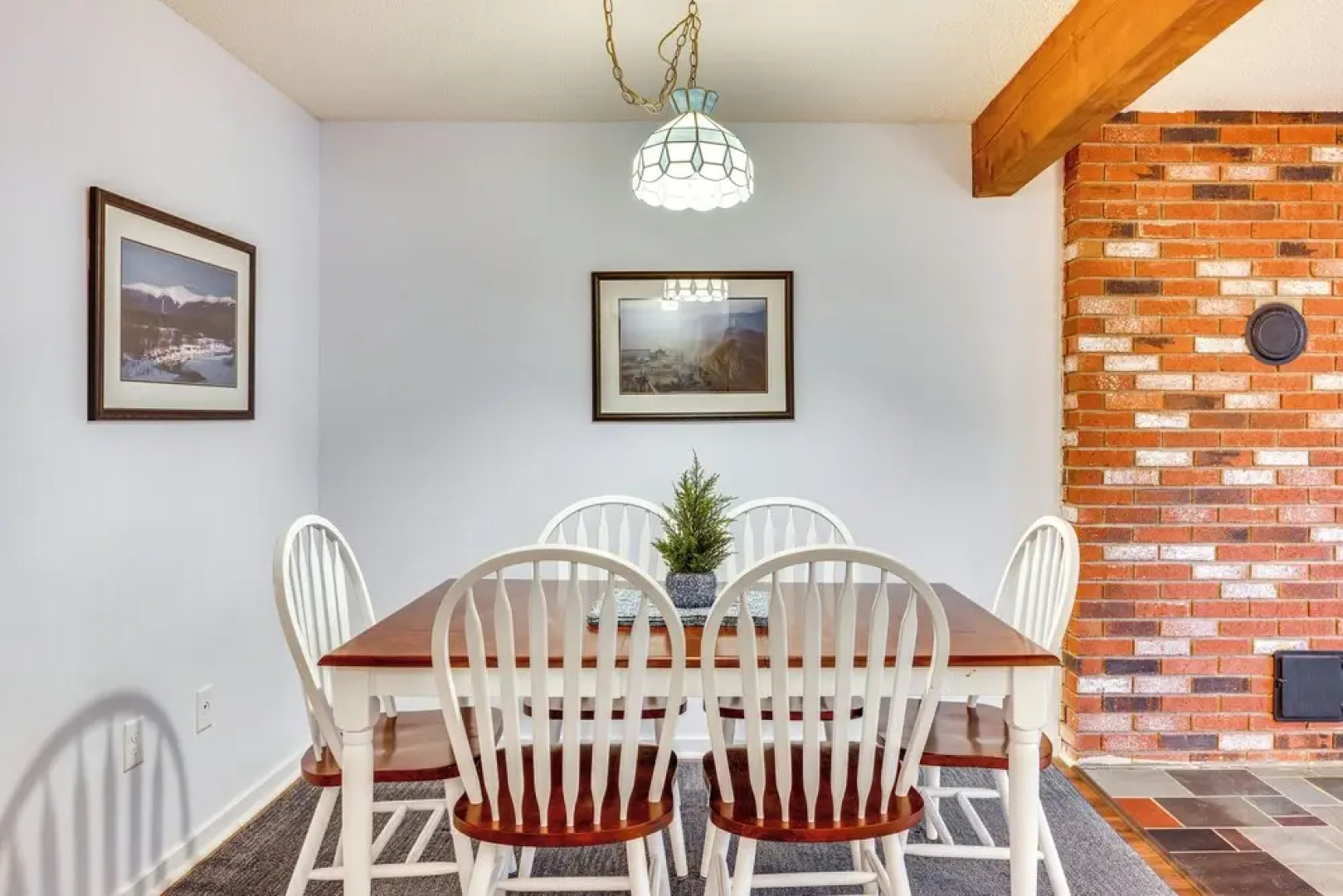 Inviting Bartlett Condo: 1 Mi to Attitash Mountain