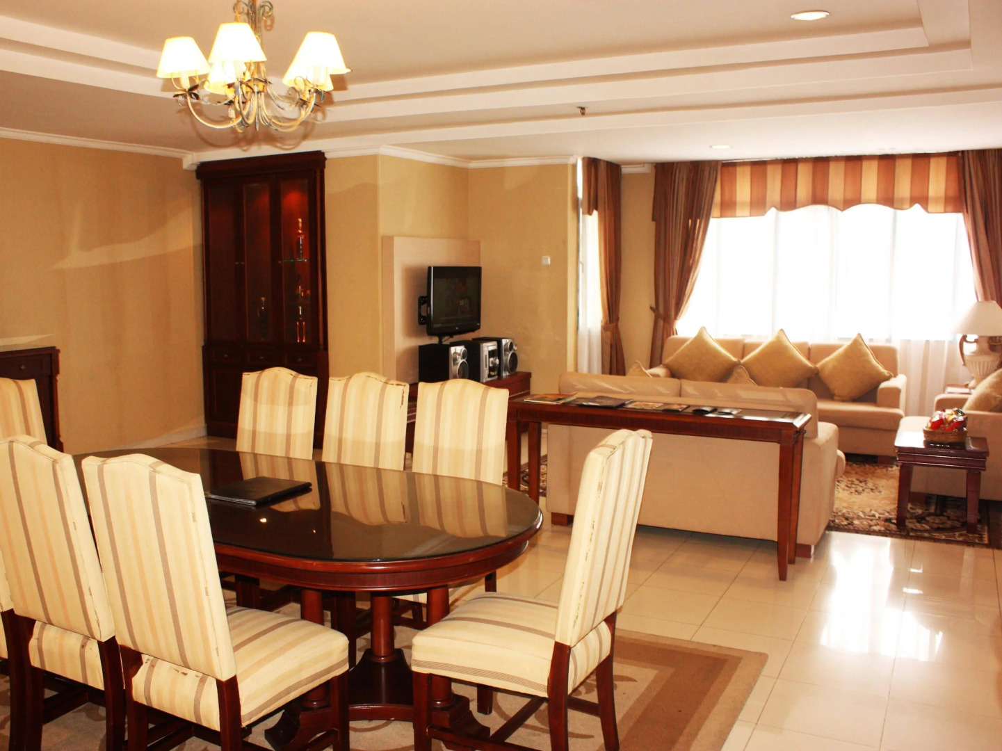 Travellers Suites Serviced Apartments