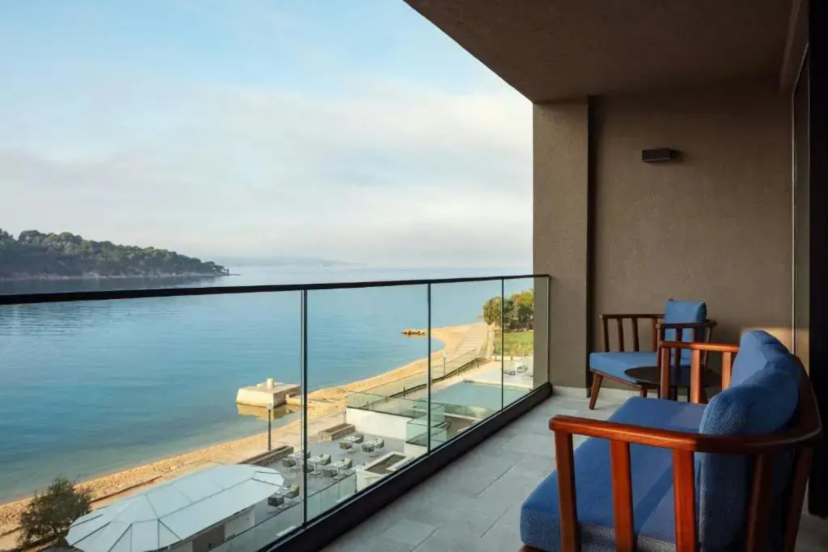 The Isolano, Cres, Autograph Collection