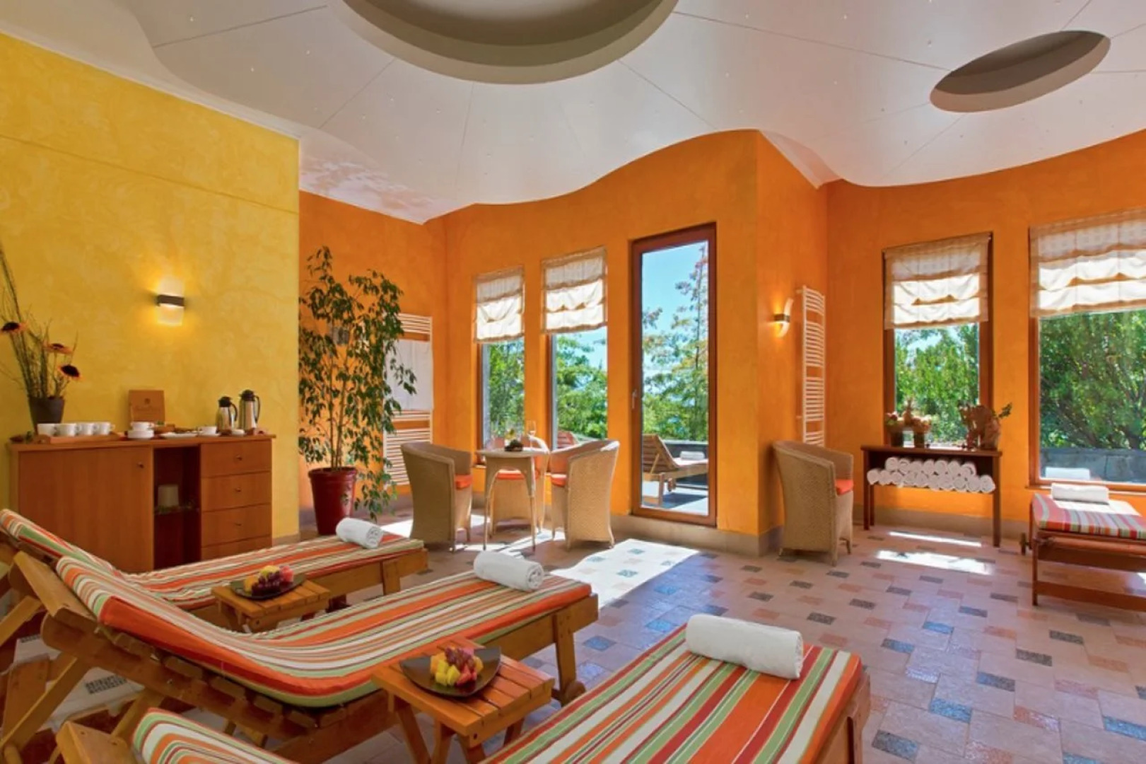 Park Lake Luxury Hotel