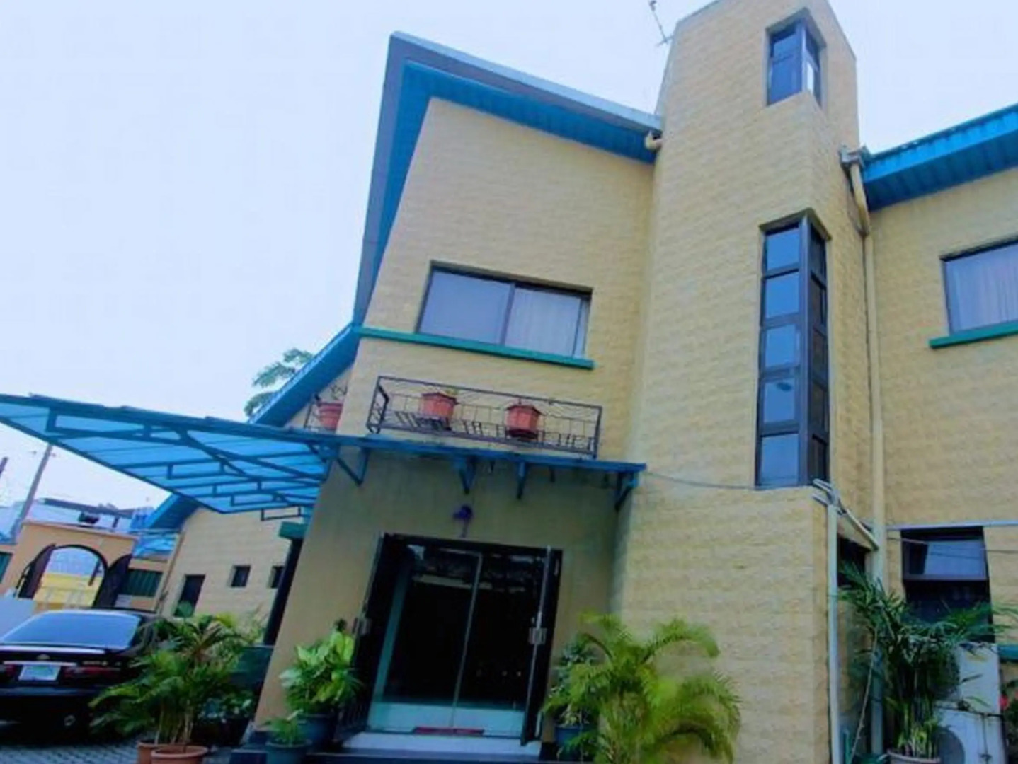 Divine Fountain Hotel