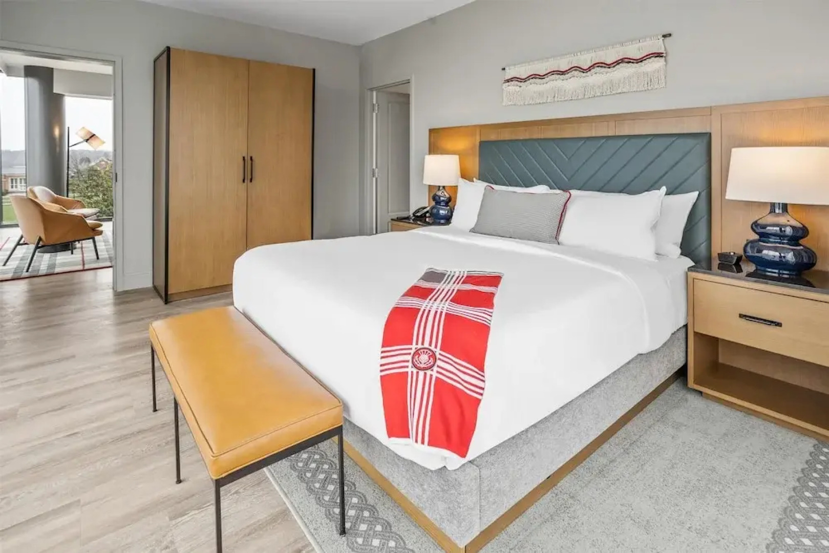 The Highlander at Radford, Tapestry Collection by Hilton