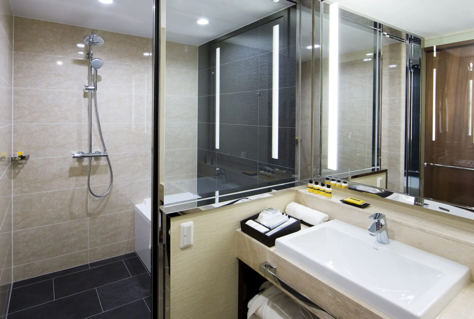 Отель Hyatt Regency Naha, Okinawa