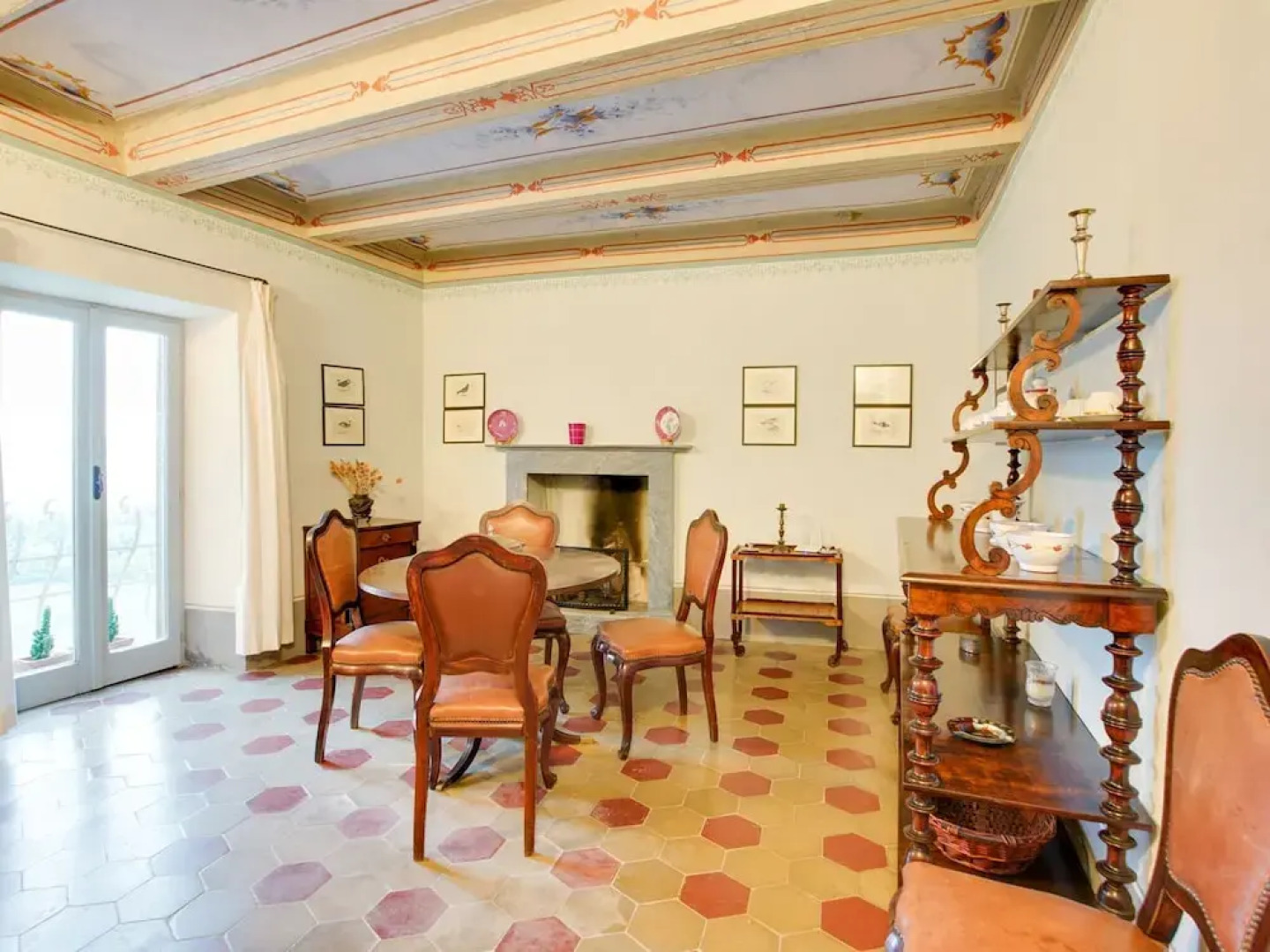 Villa in Rome With Pool & Stunning Views