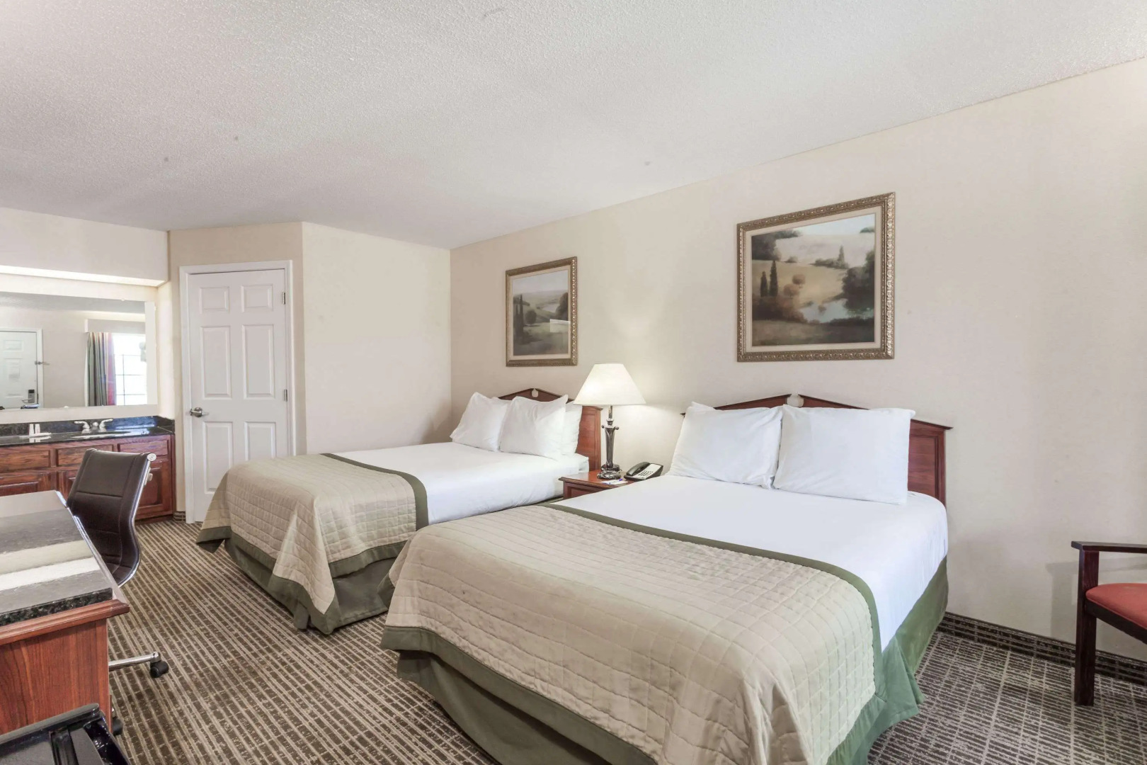 Baymont by Wyndham Hickory