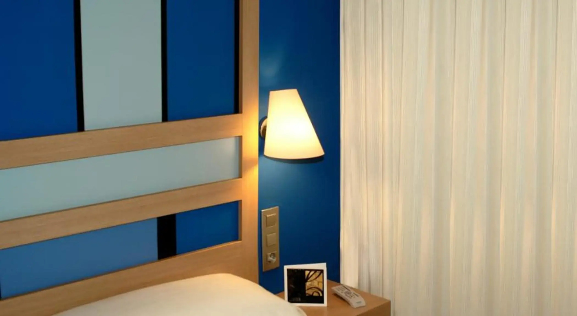 Отель Ciutat de Barcelona