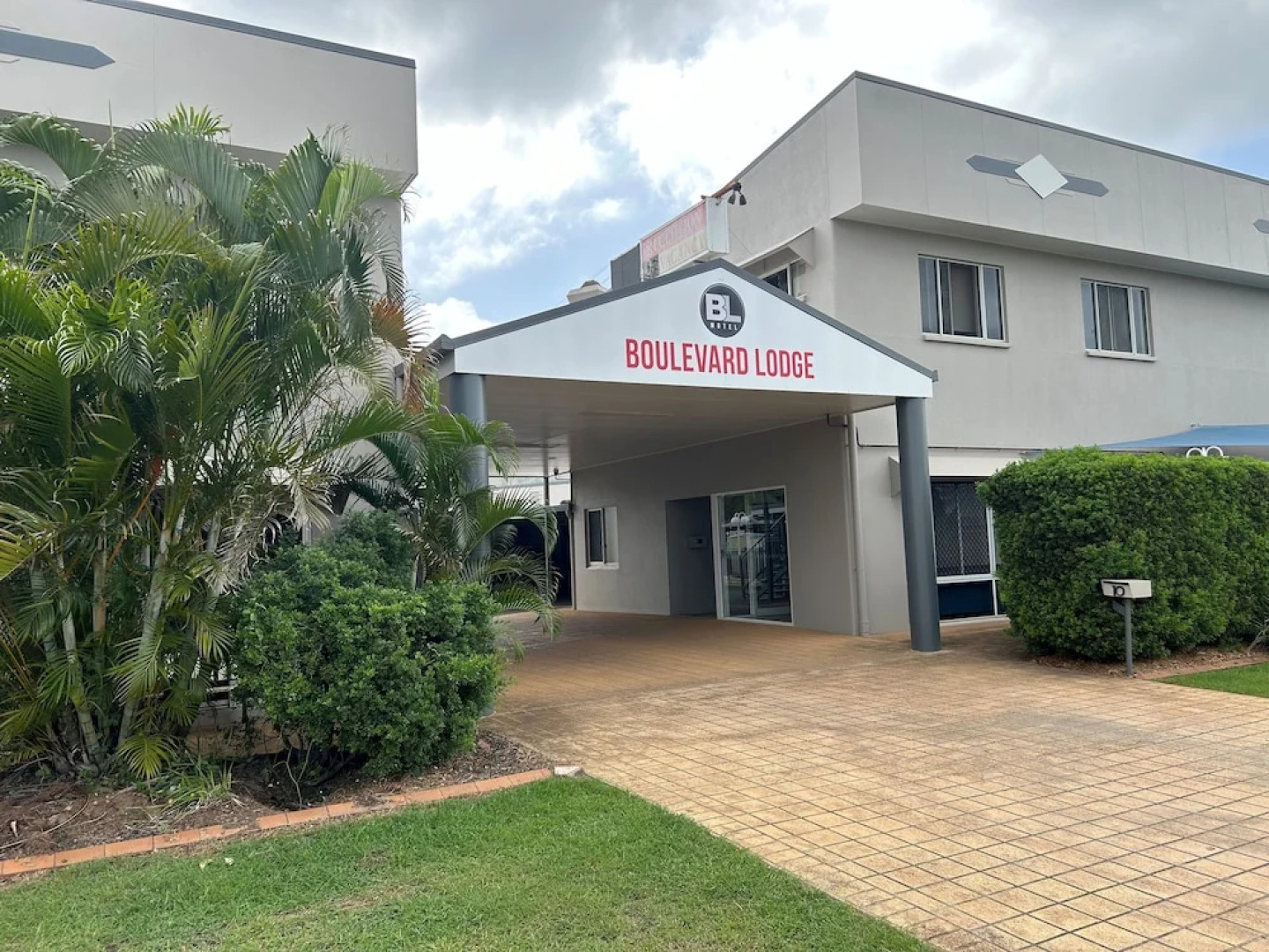 Best Western Boulevard Lodge