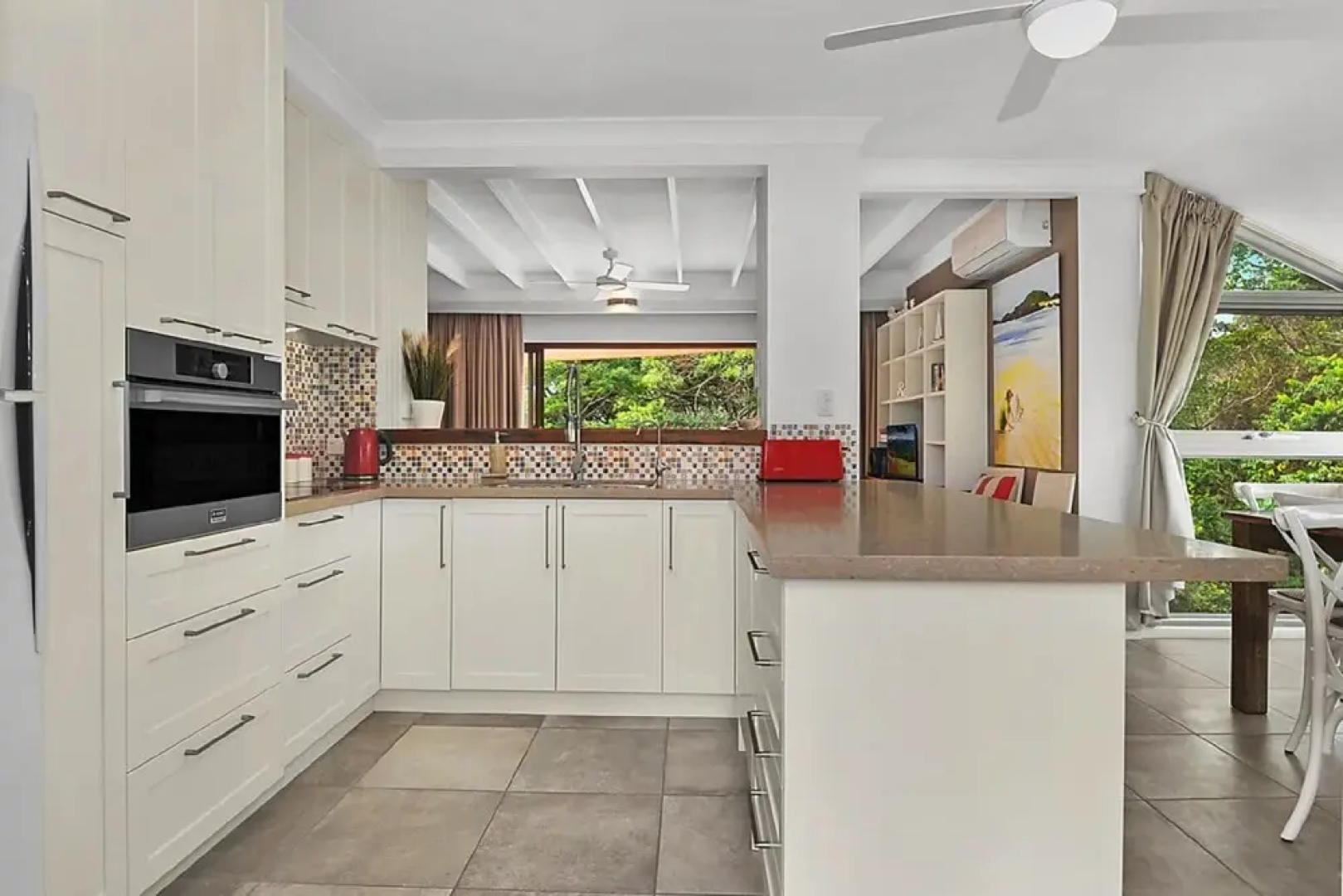 Beachfront 7 Penthouse - Sawtell, NSW