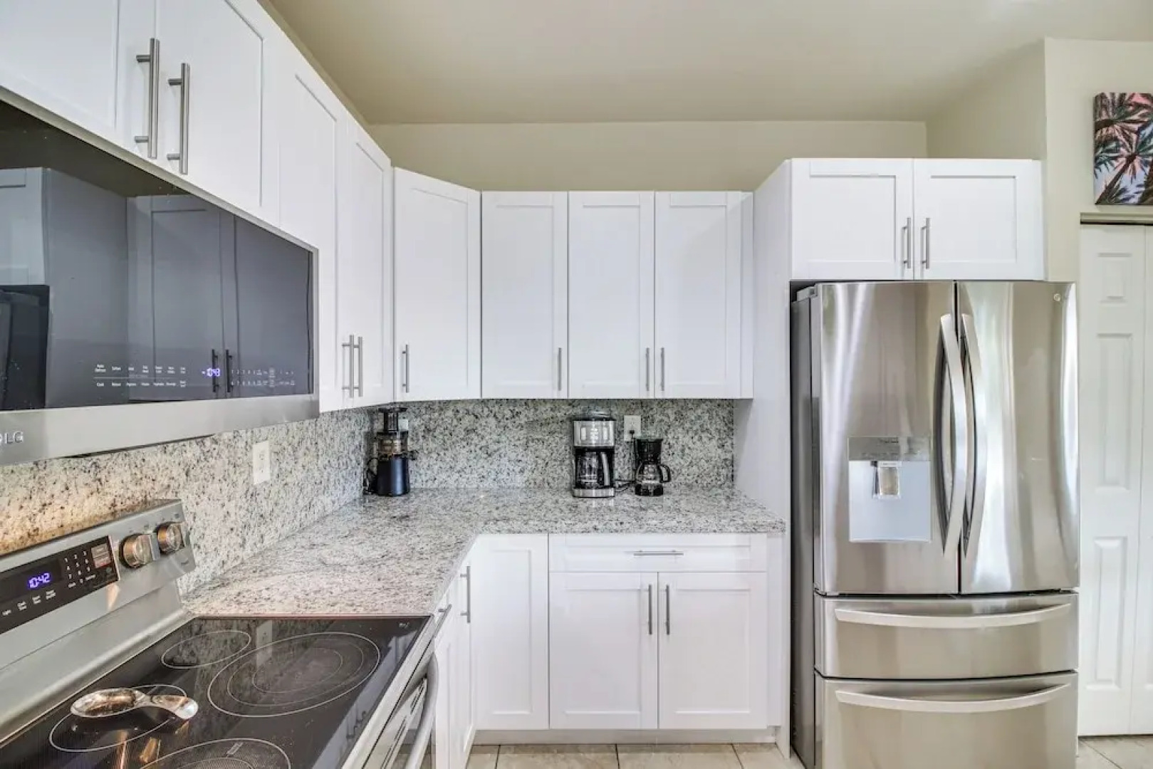 Yard w/ Lake View: Remote Working Hub in Homestead