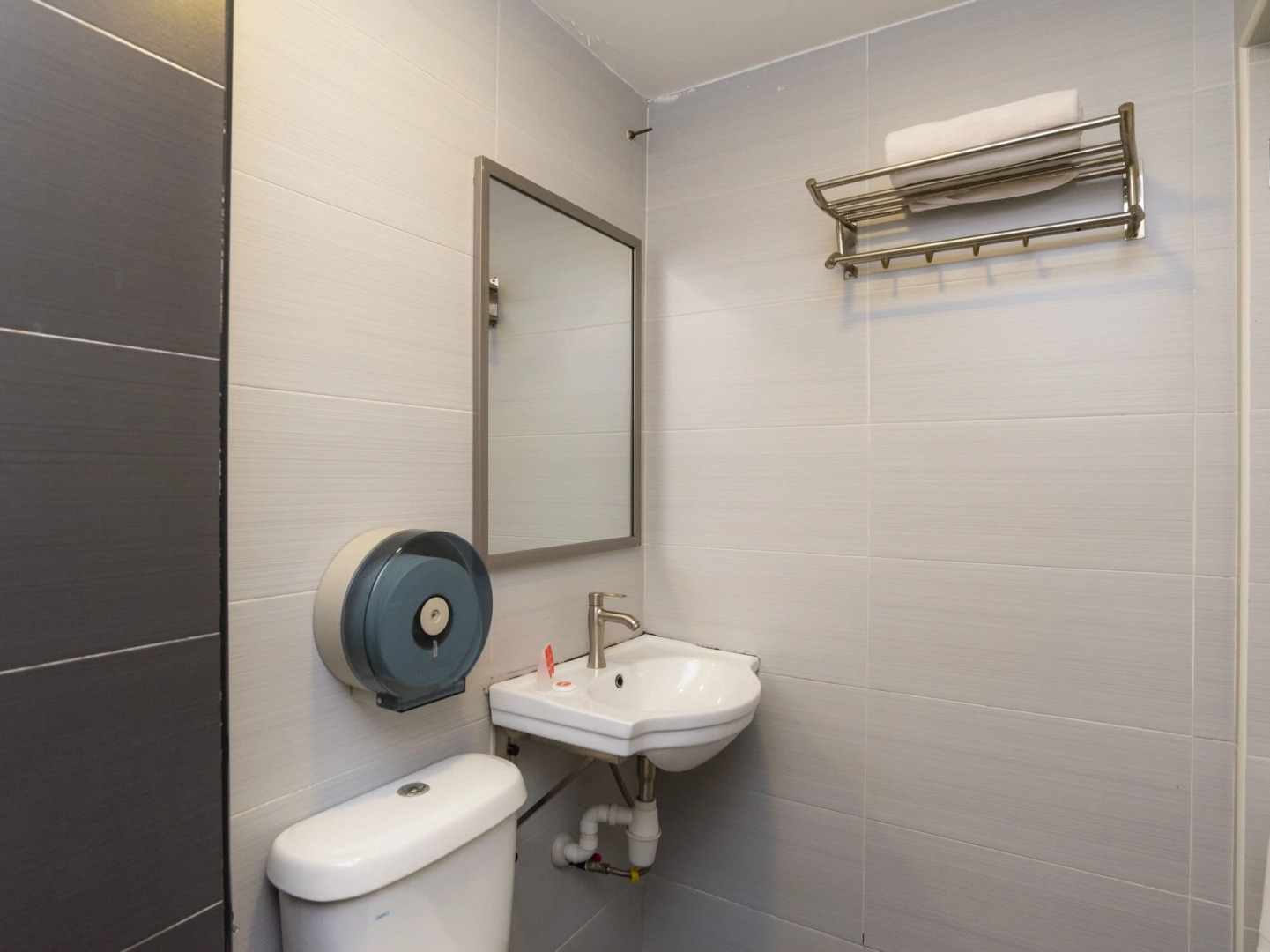 OYO 89355 Big Big Hotel