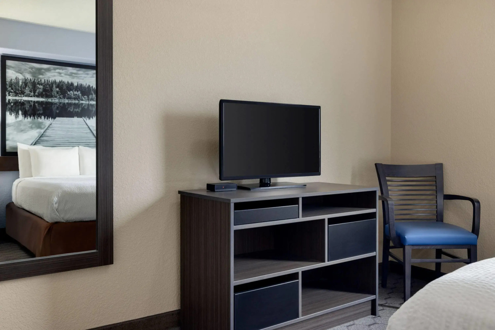 Super 8 by Wyndham Swan River MB