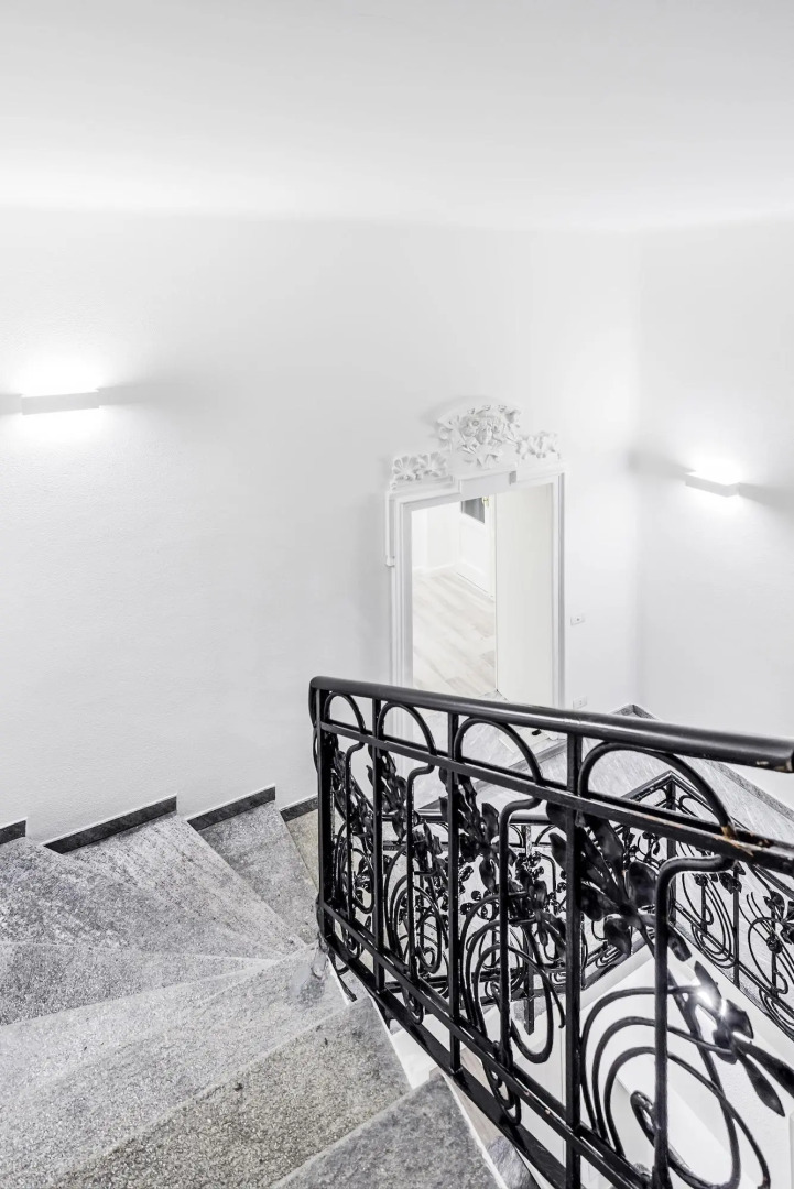 Villa Liberty - Lake Como Rooms & SPA