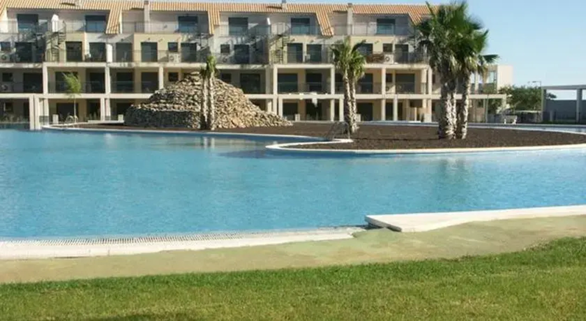 Golfmar II by Golfinc