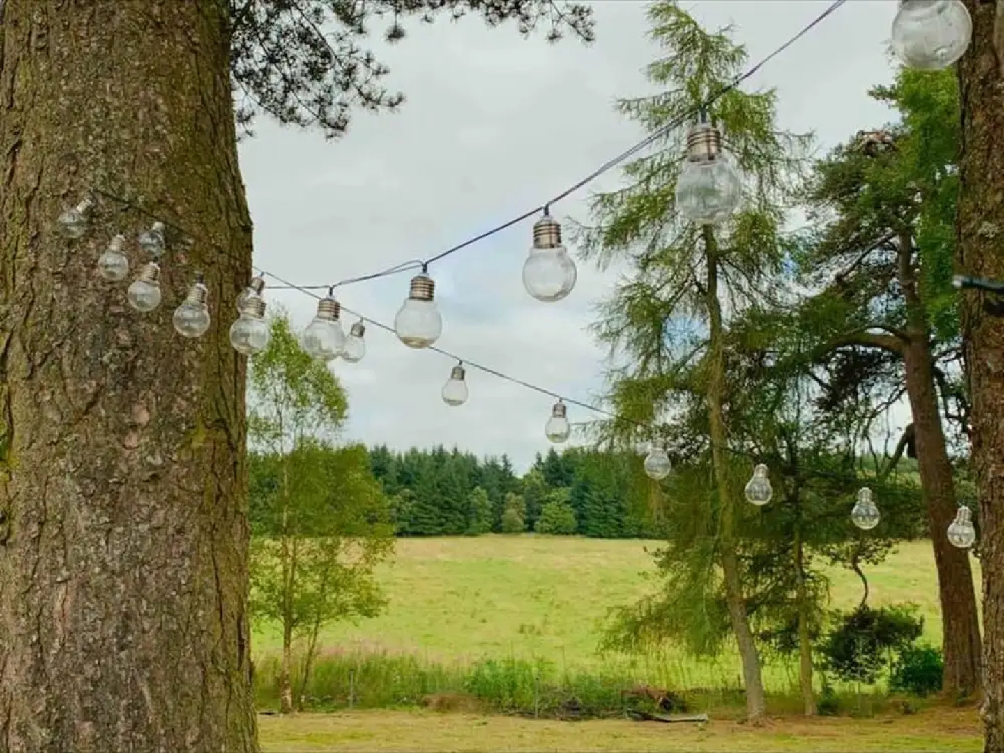 Lovely Semi-rural Caravan & Hot Tub - Sleeps Fam 6