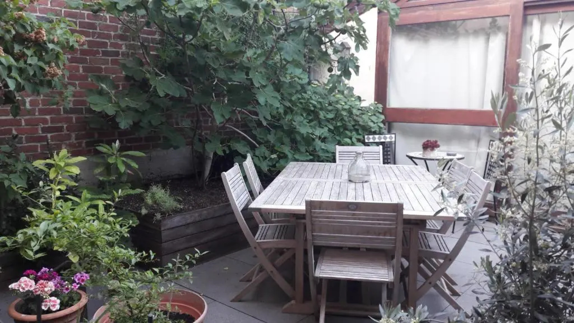 La chambre Tomis Ath