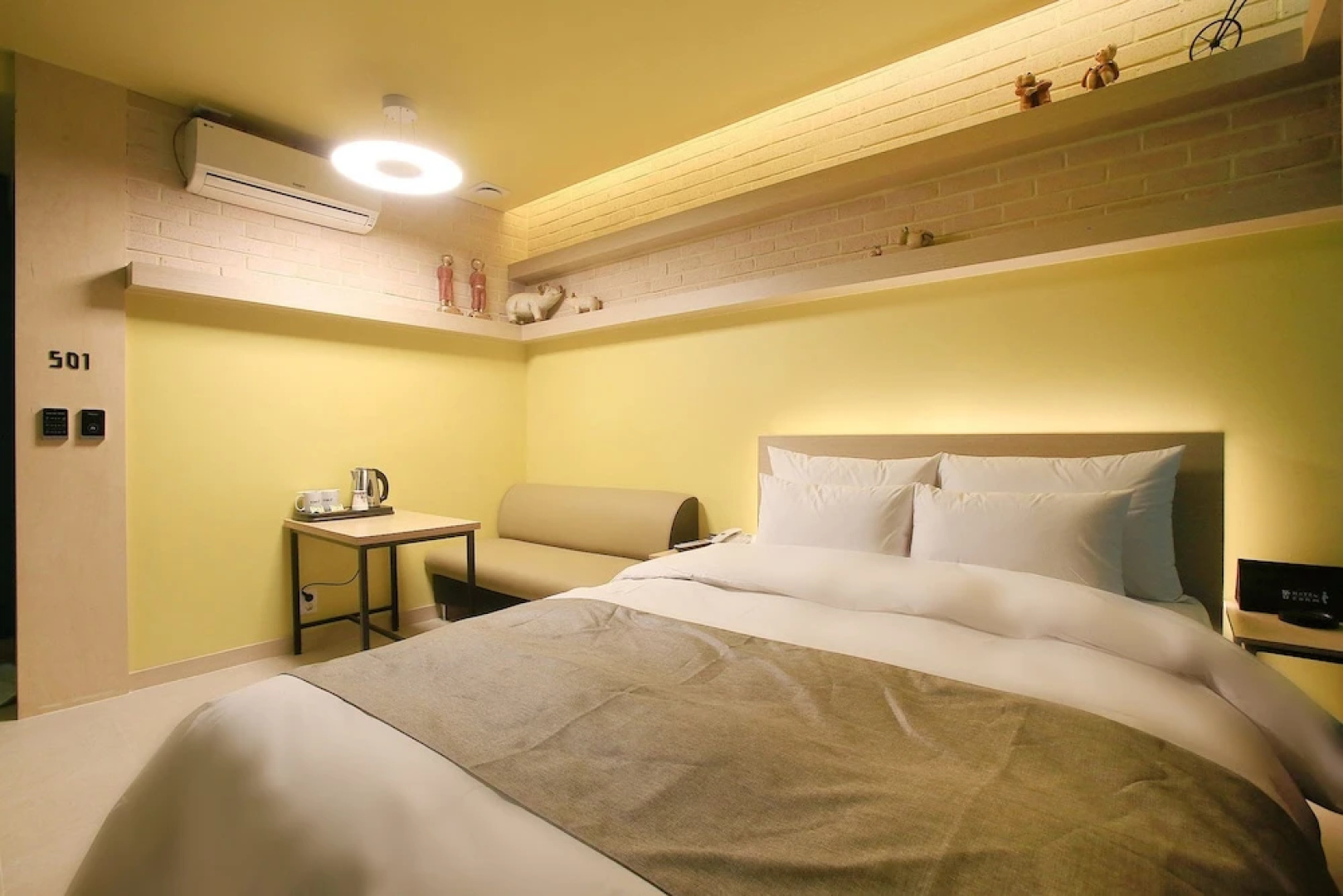 Hotel Form