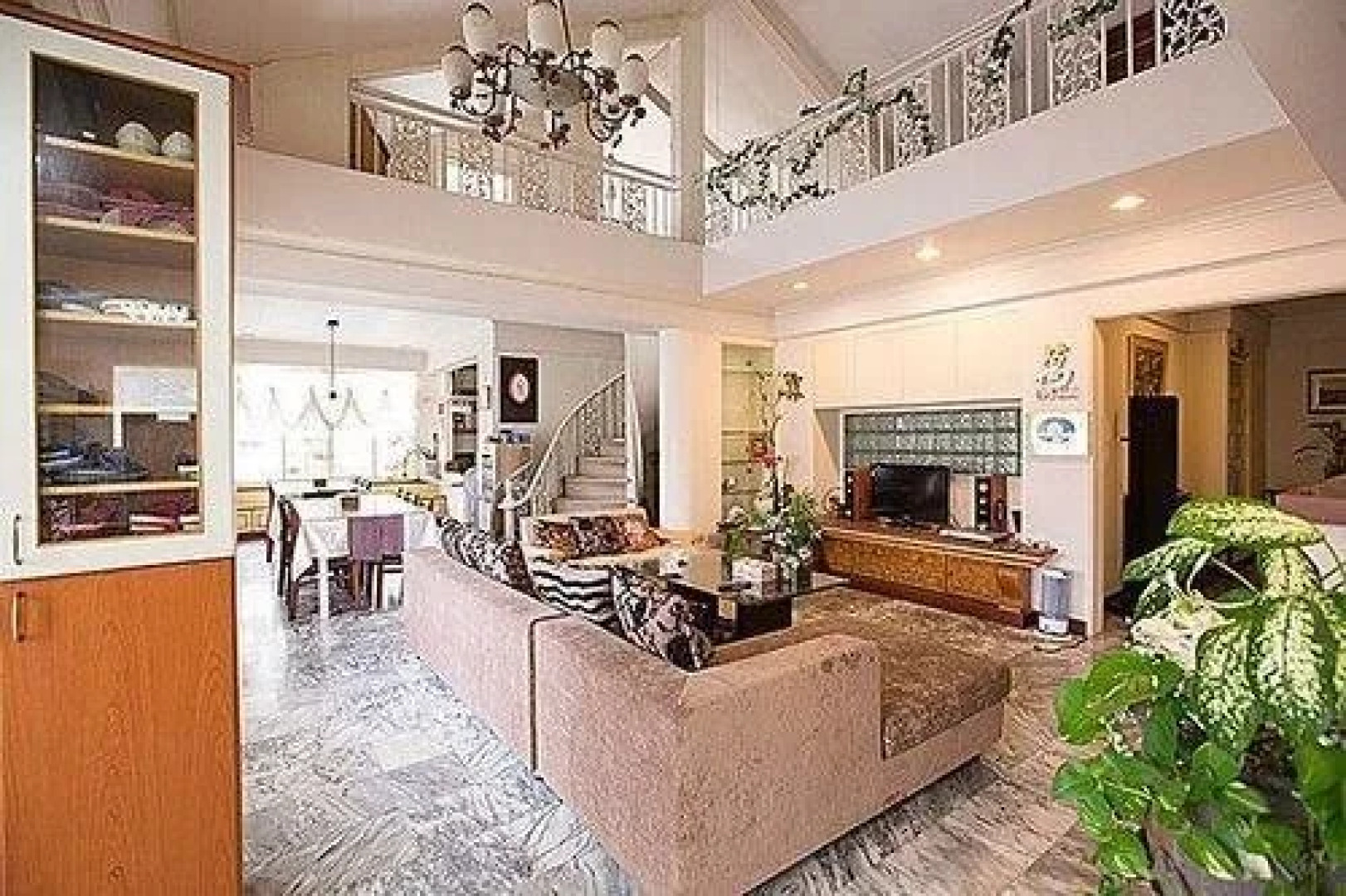 Linyuan Sea View B & B