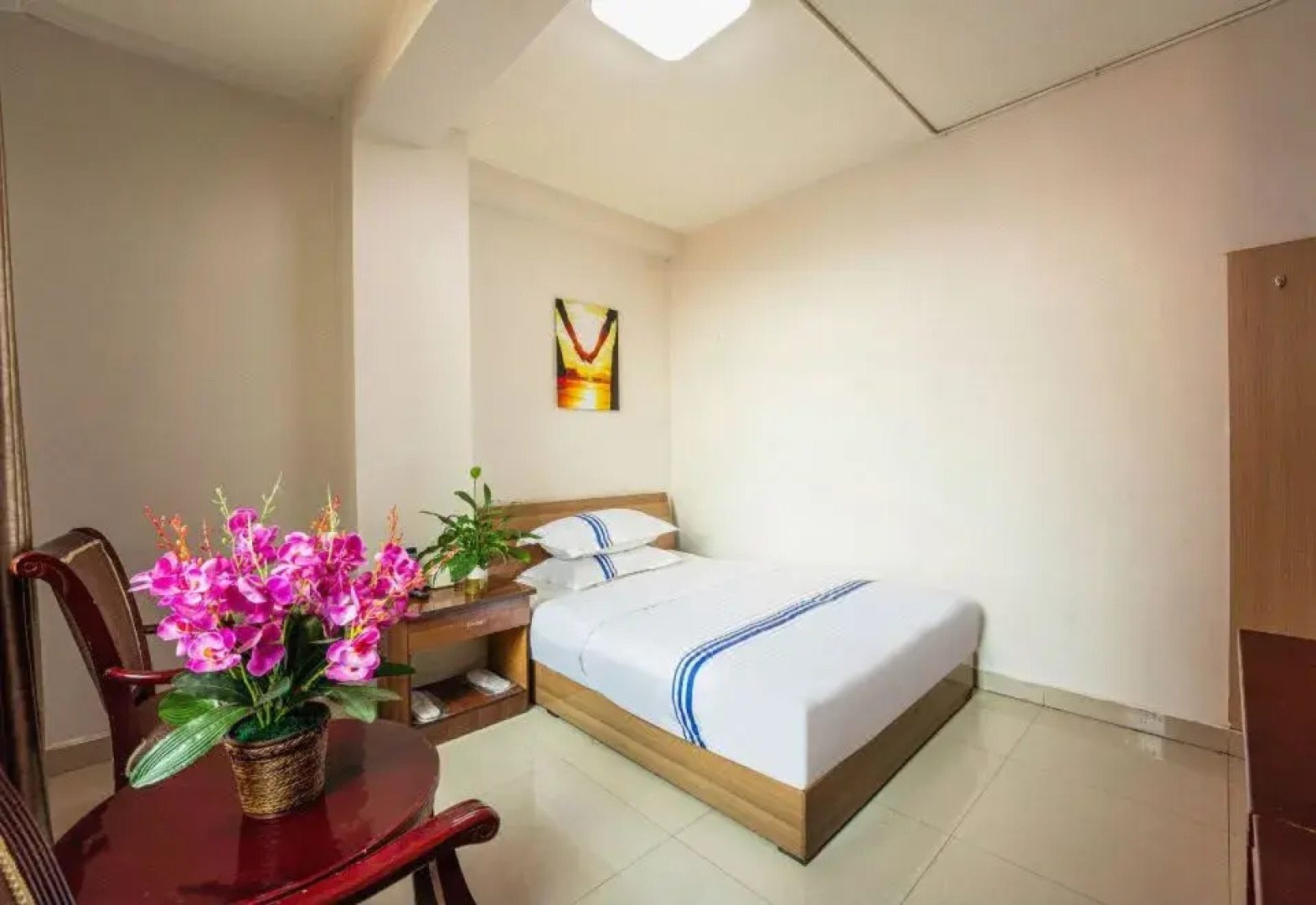 Donghao Hotel (Xichang tourism distribution center store)