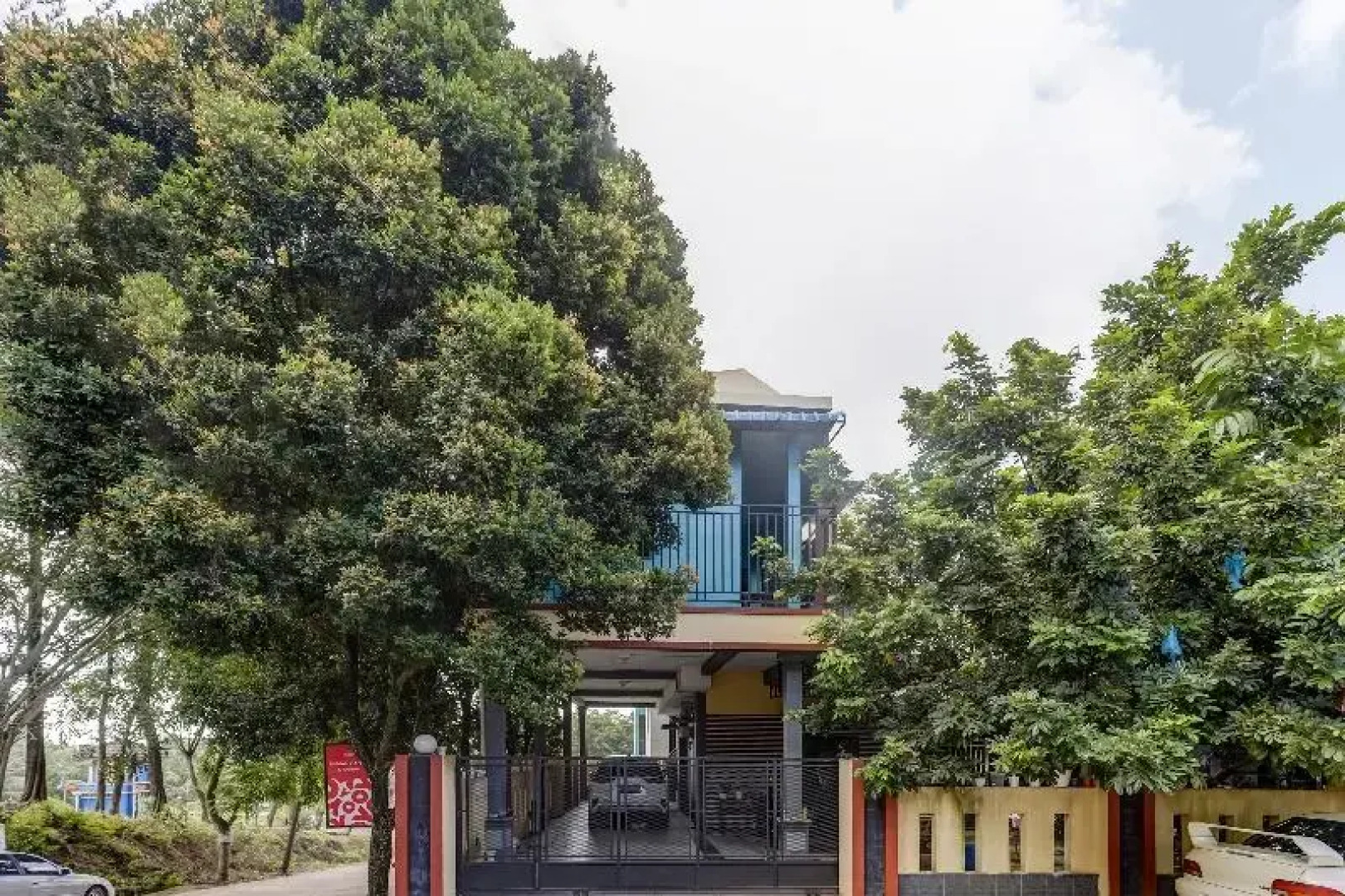 Oyo 91298 Rumah Cantik Homestay