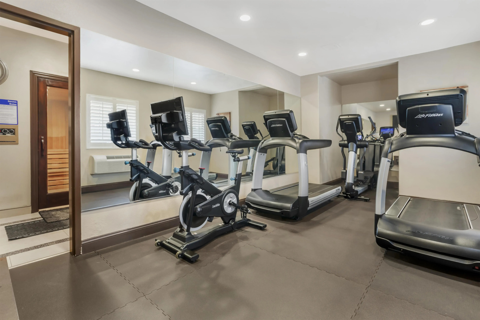 Best Western Plus Brookside Inn