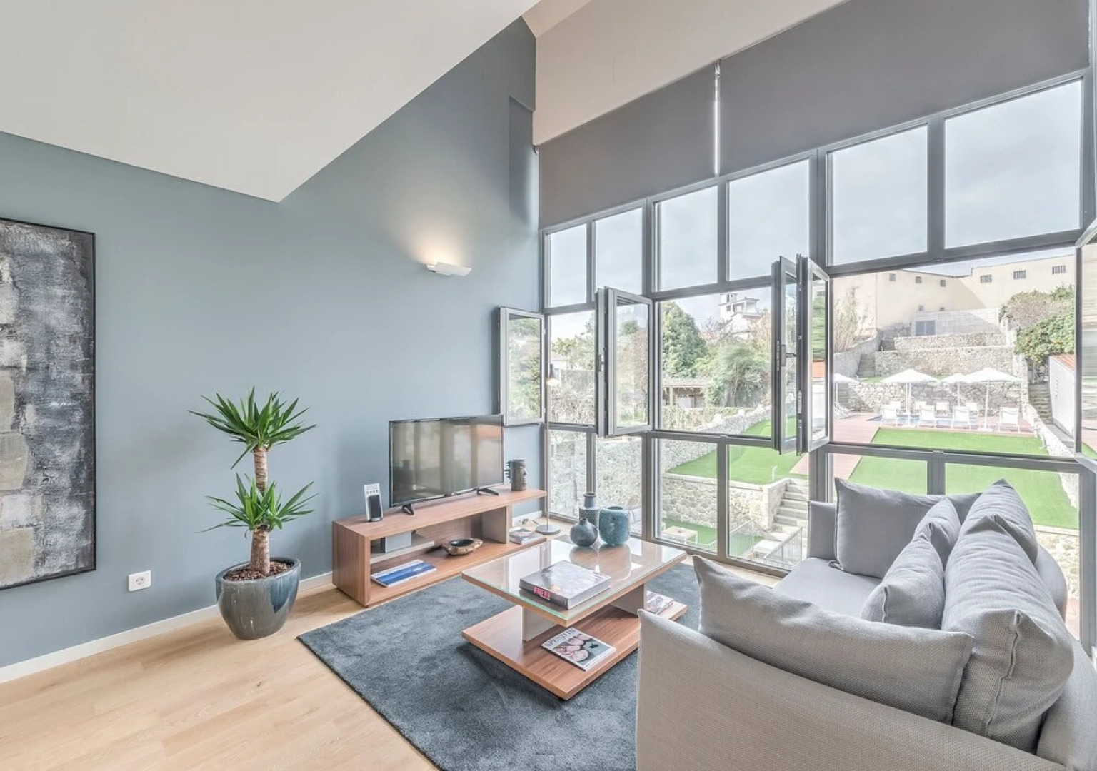 Отель UMA Santa Catarina - Pool & Fitness 