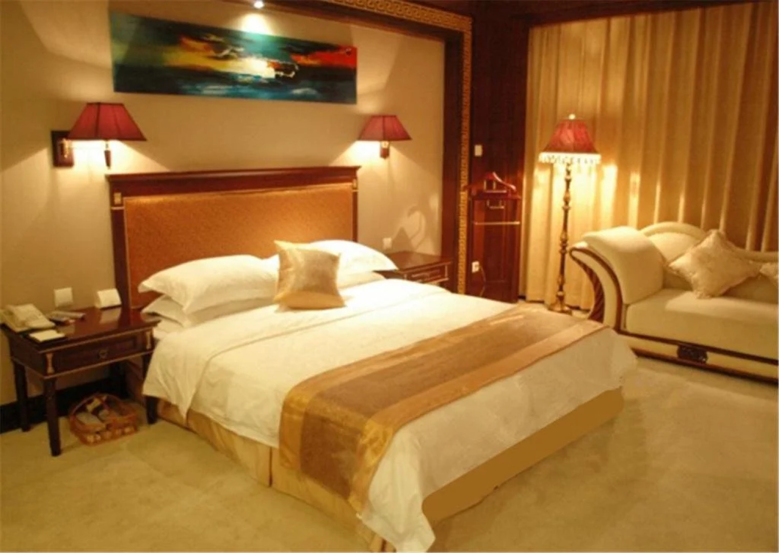 Huadu International Hotel