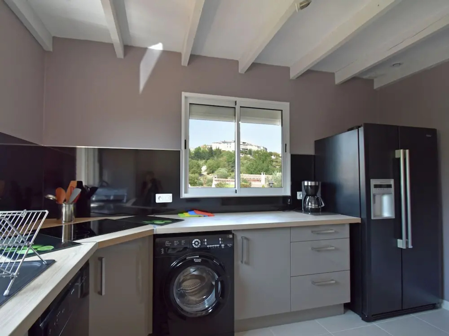 Villa. Near Callian Centre. Private Terrace. Private Garden. Boules Court