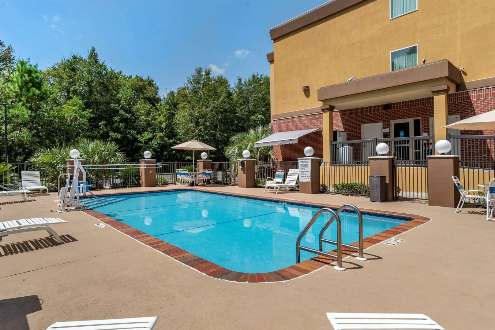 Comfort Suites Biloxi - Ocean Springs
