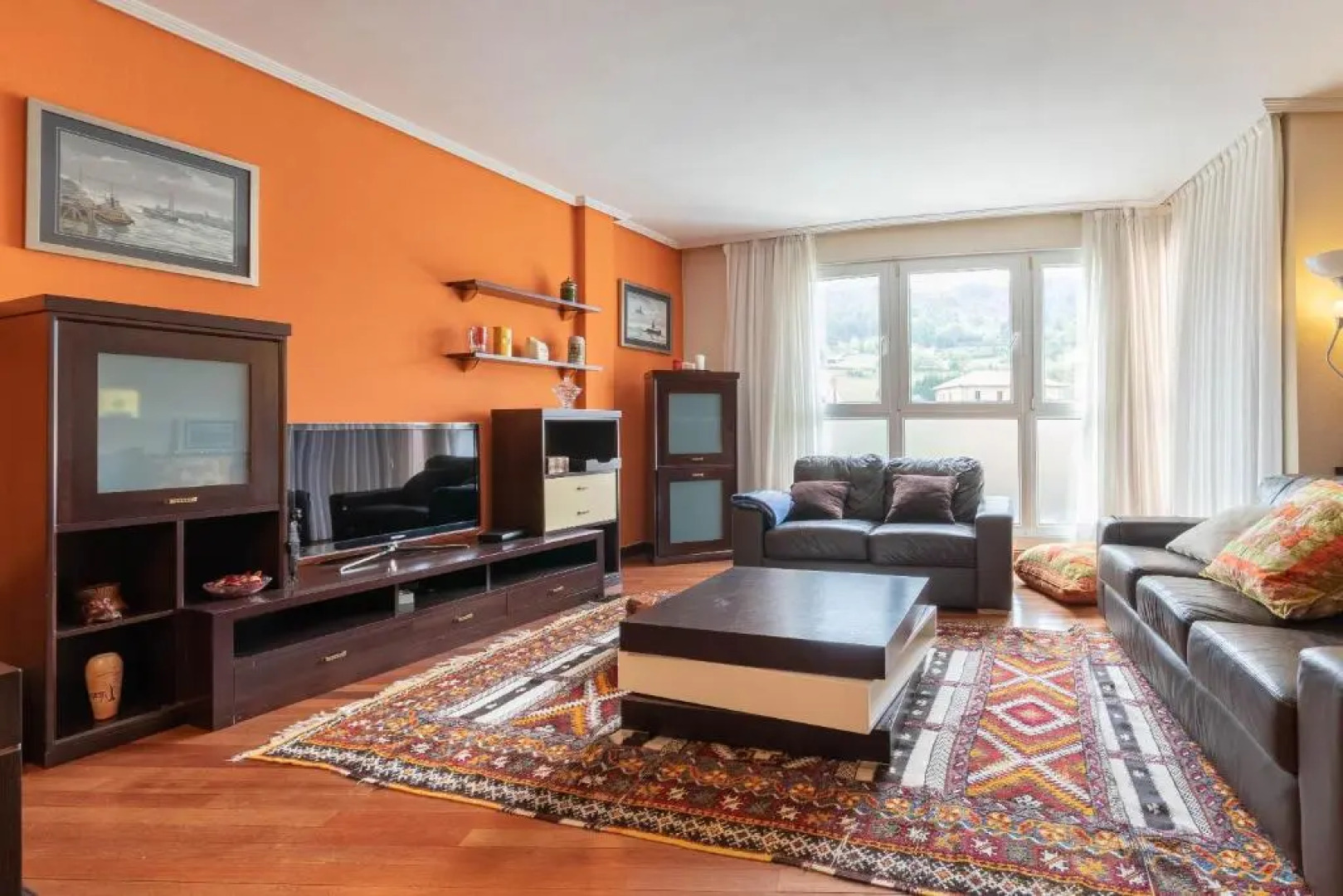 URDULIZ with parking by Aston Rentals