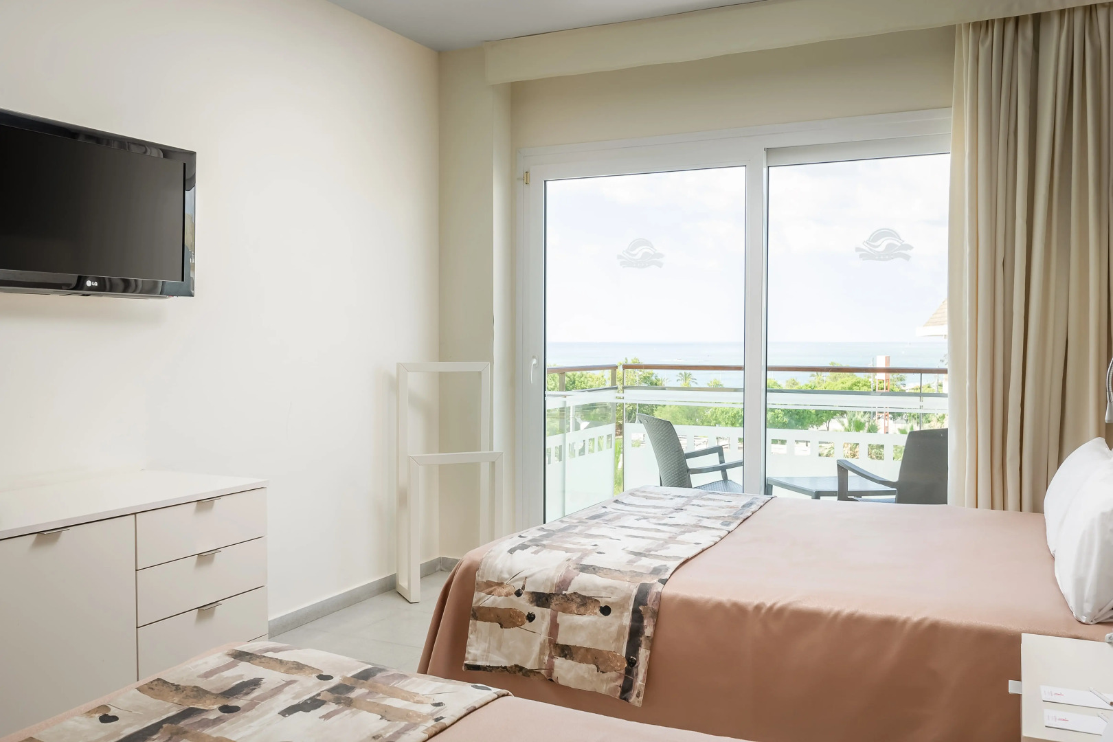 Отель Alegria Caprici Verd