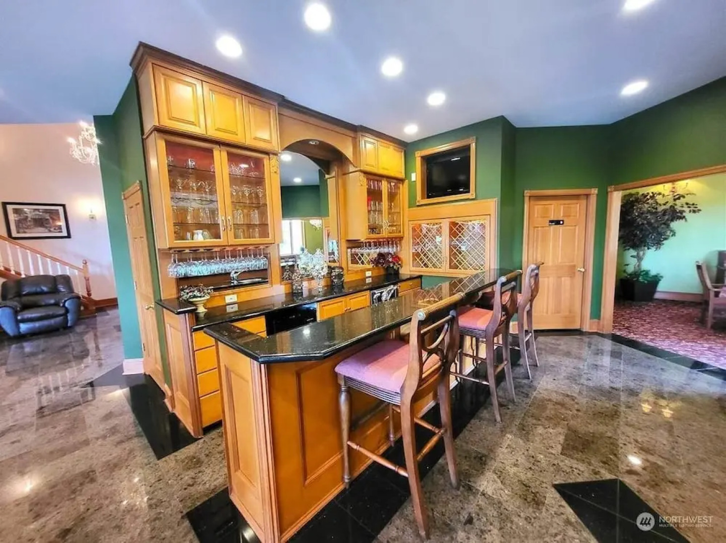 Mansion Inn Lake Stevens