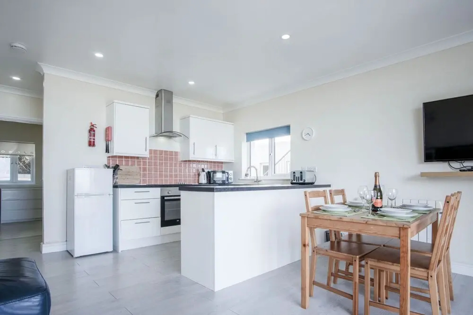 Dunes End - 2 Bedroom Apartment - Pendine