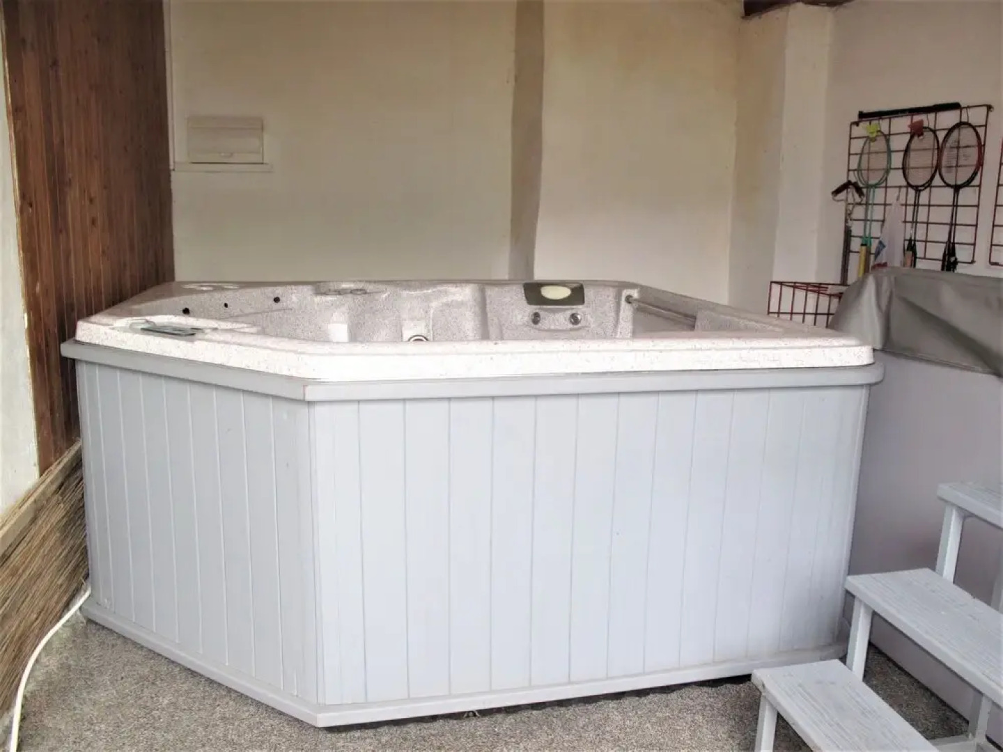 Bene ov nad Ernou Bene ov nad Ernou