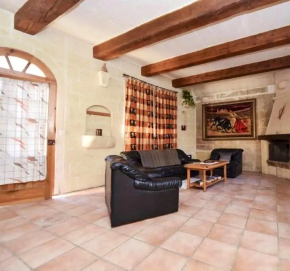 Villa With 3 Bedrooms In Sannat With Wonderful Mountain View Private Pool Enclosed Garden