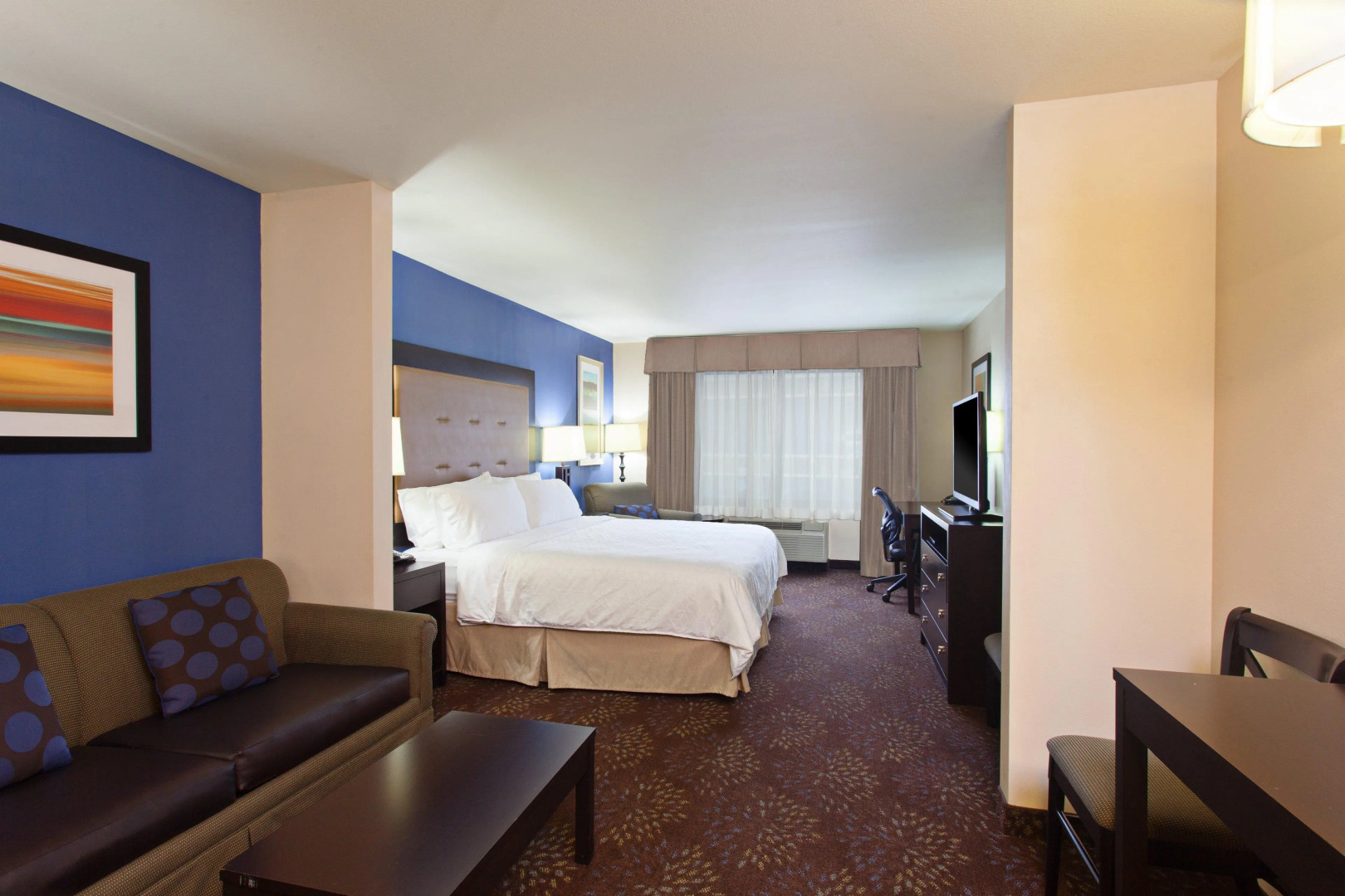 Holiday Inn Express & Suites Tacoma Downtown