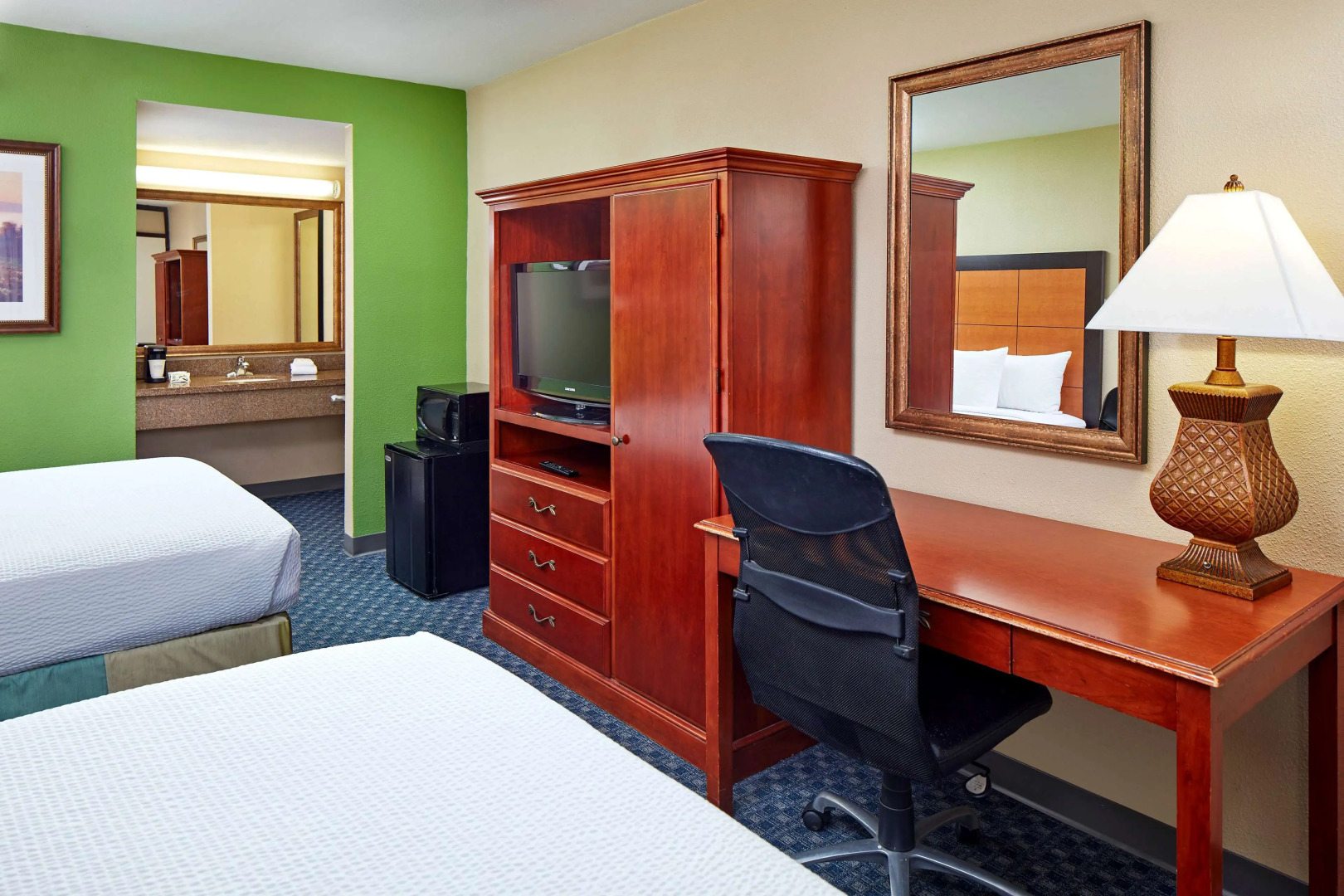 La Quinta Inn & Suites by Wyndham Thousand Oaks-Newbury Park