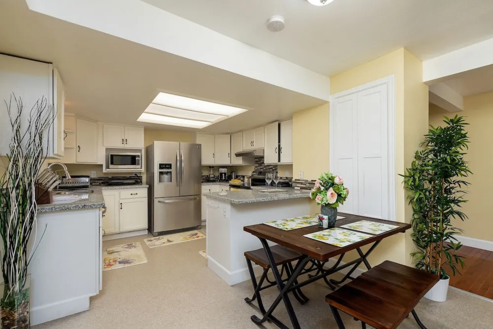 Happy Valley Bright Urban House