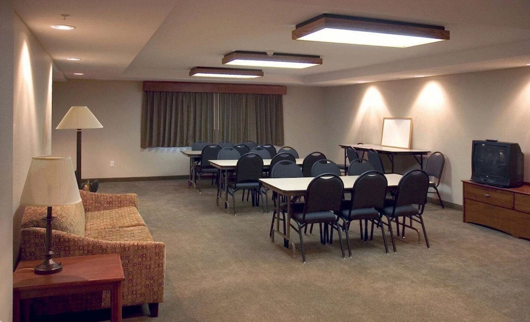 AmericInn Lodge & Suites Charlevoix