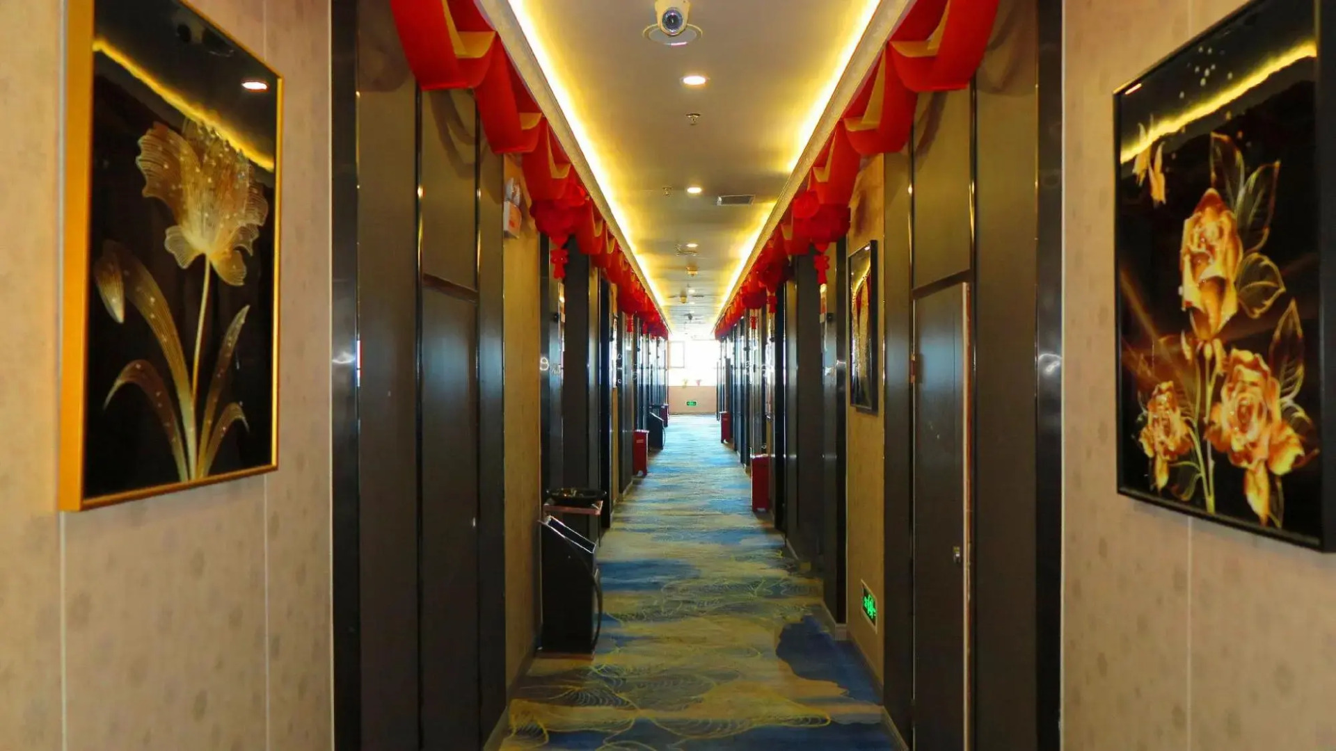 Qitai yunchuang Garden Hotel