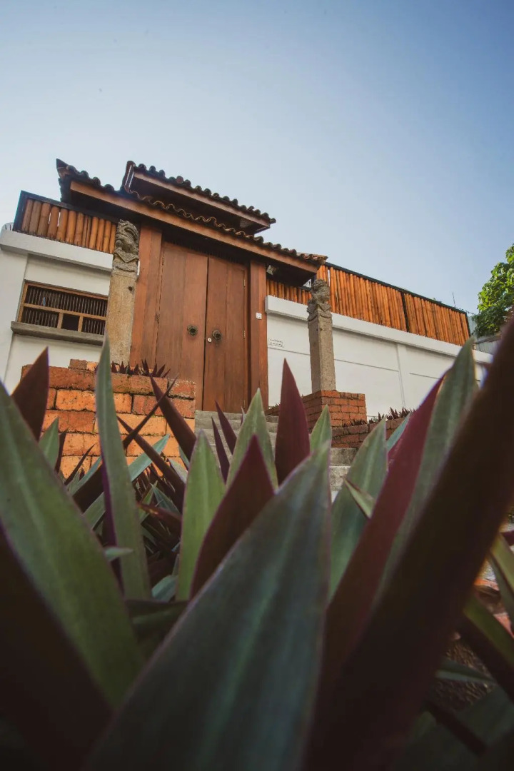 The Townhouse by Samadhi