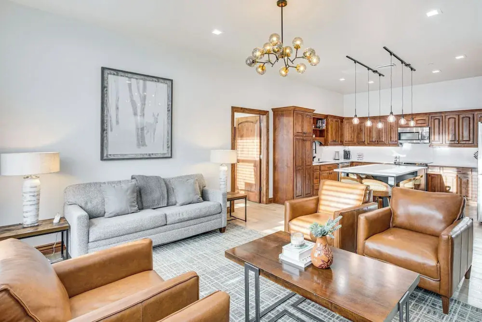 Mountain-view Condo in the Heart of Edwards!