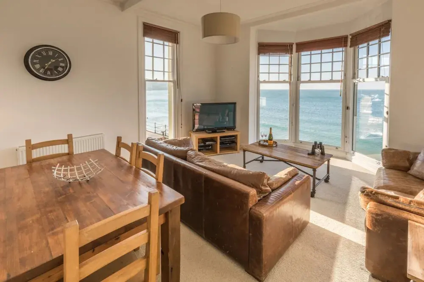 Waters Edge Apartment at Beach House