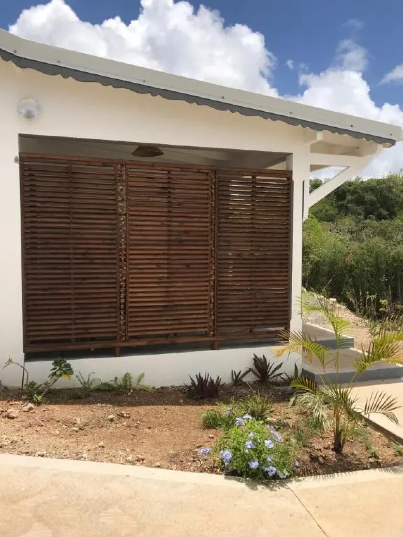 LES ALOÈS By CREYOL ANIMAL