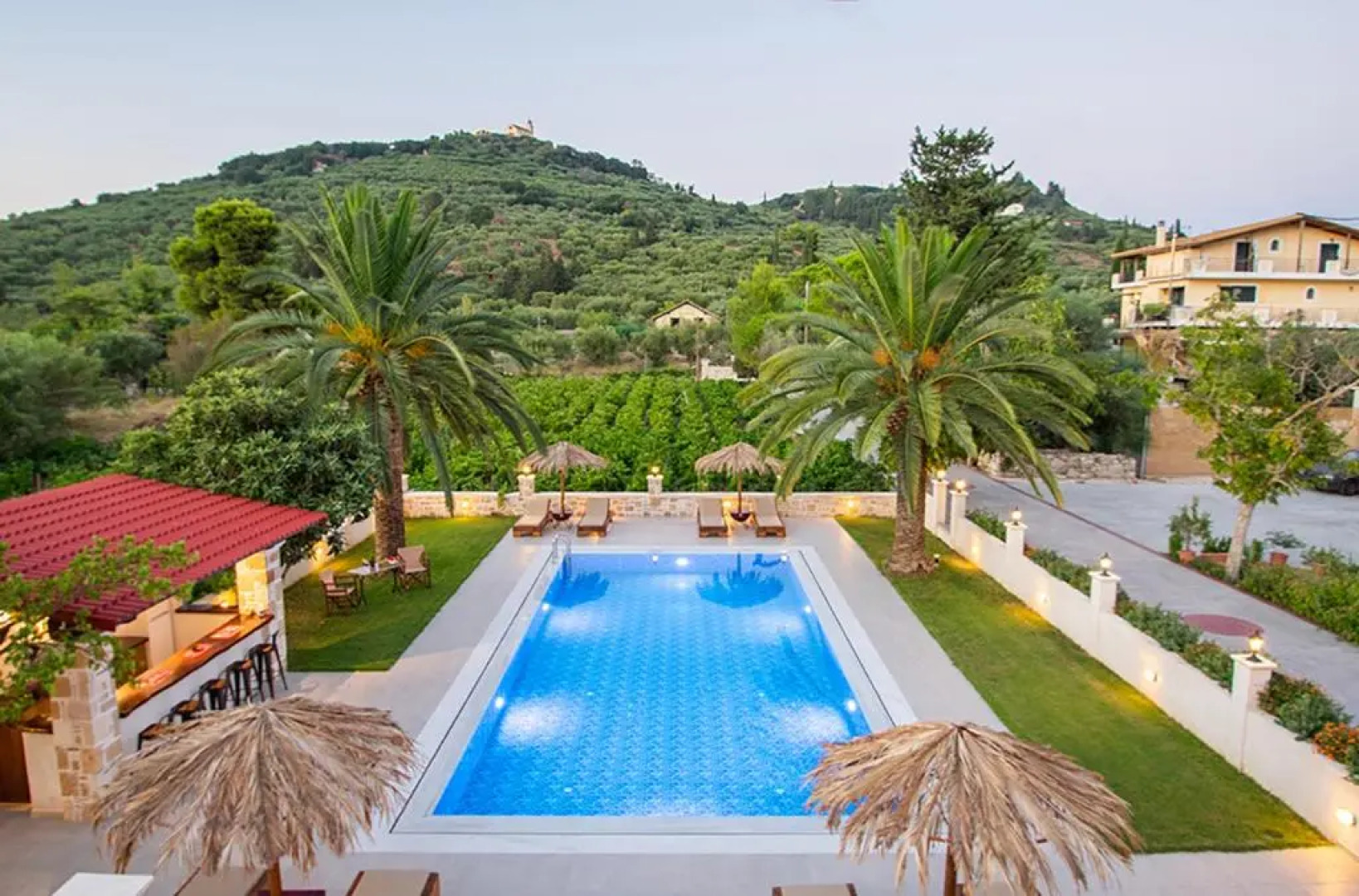 Zissis Villa & pool 5min drive to beach