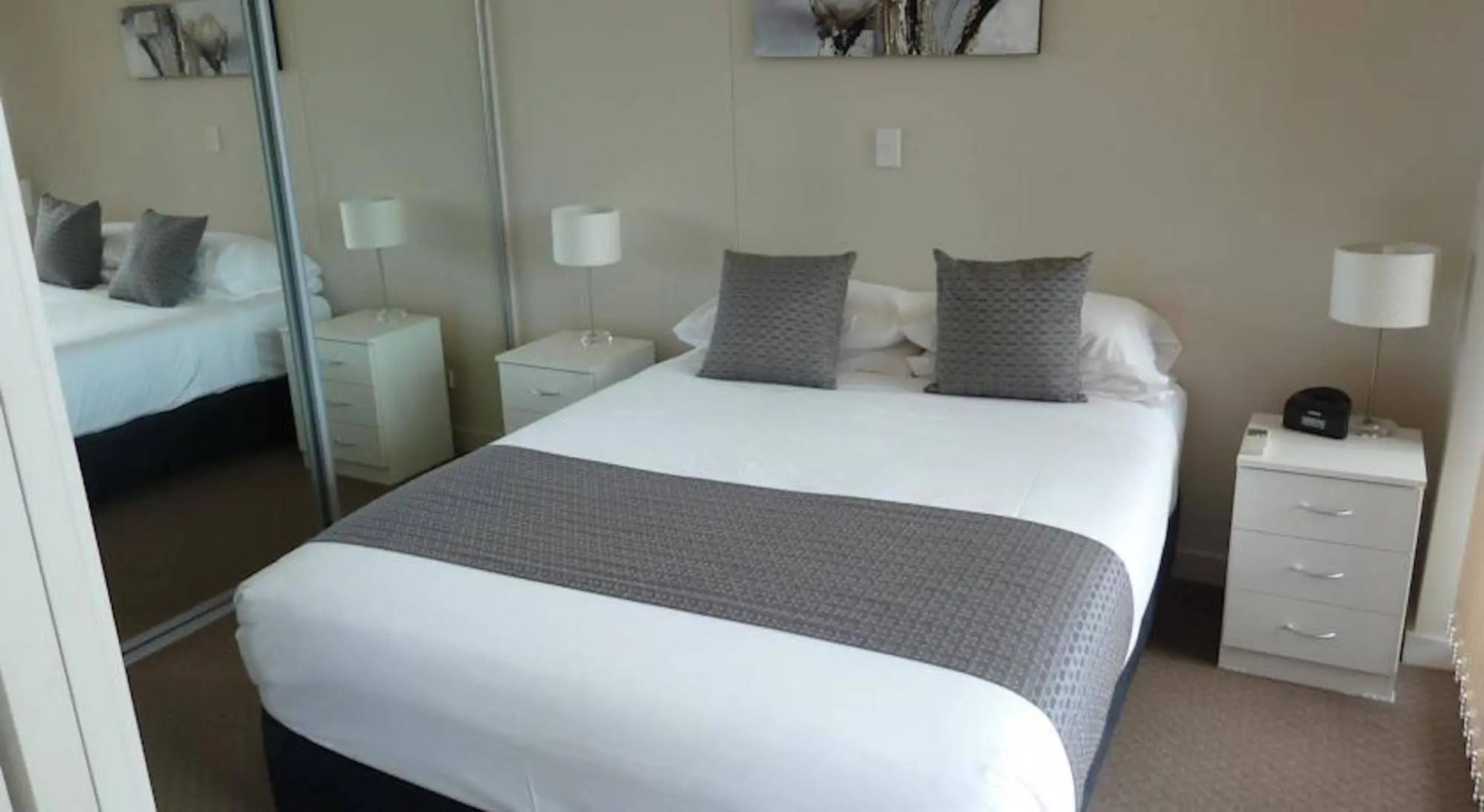 Direct Hotels – Dalgety Apartments