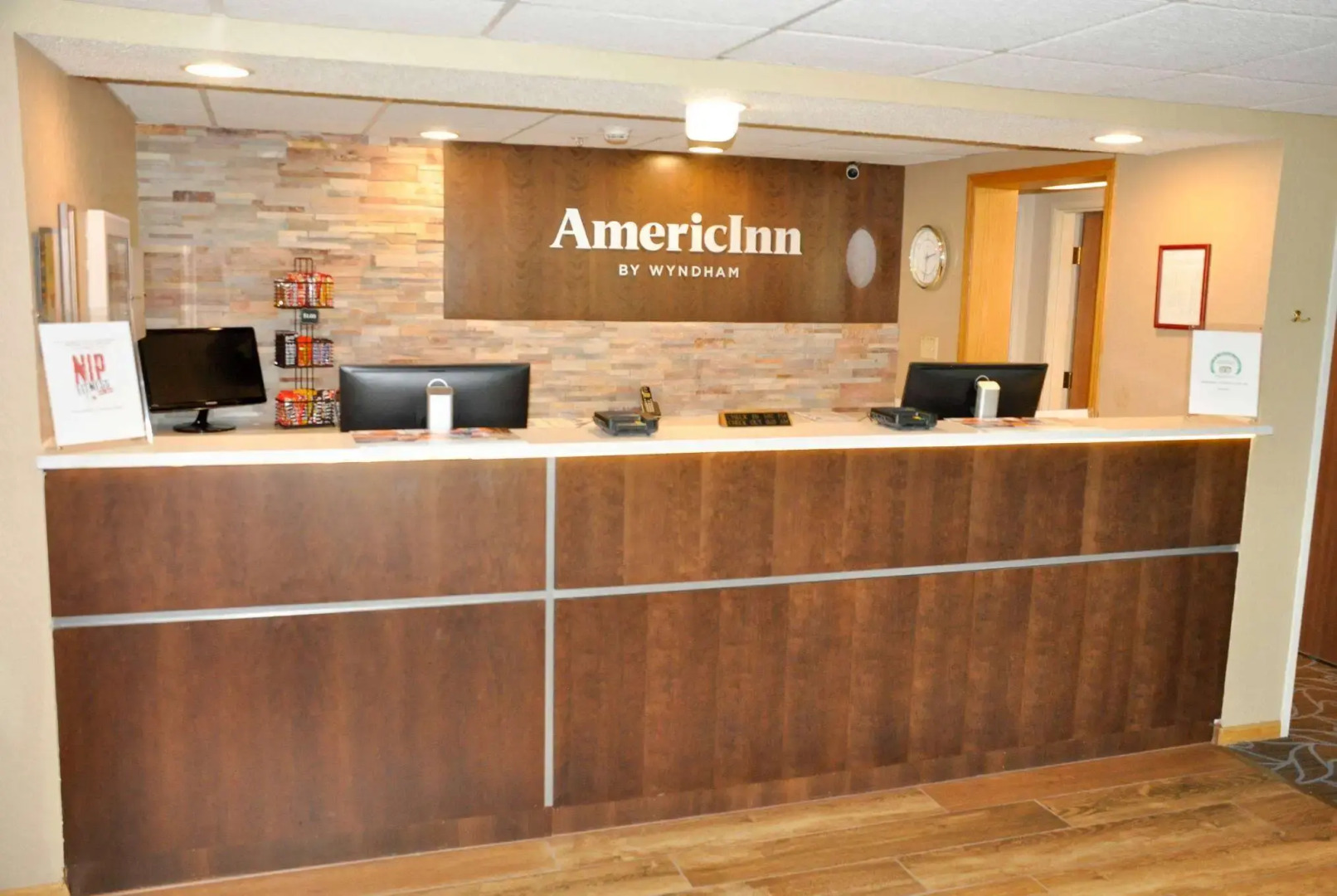 AmericInn by Wyndham Clear Lake