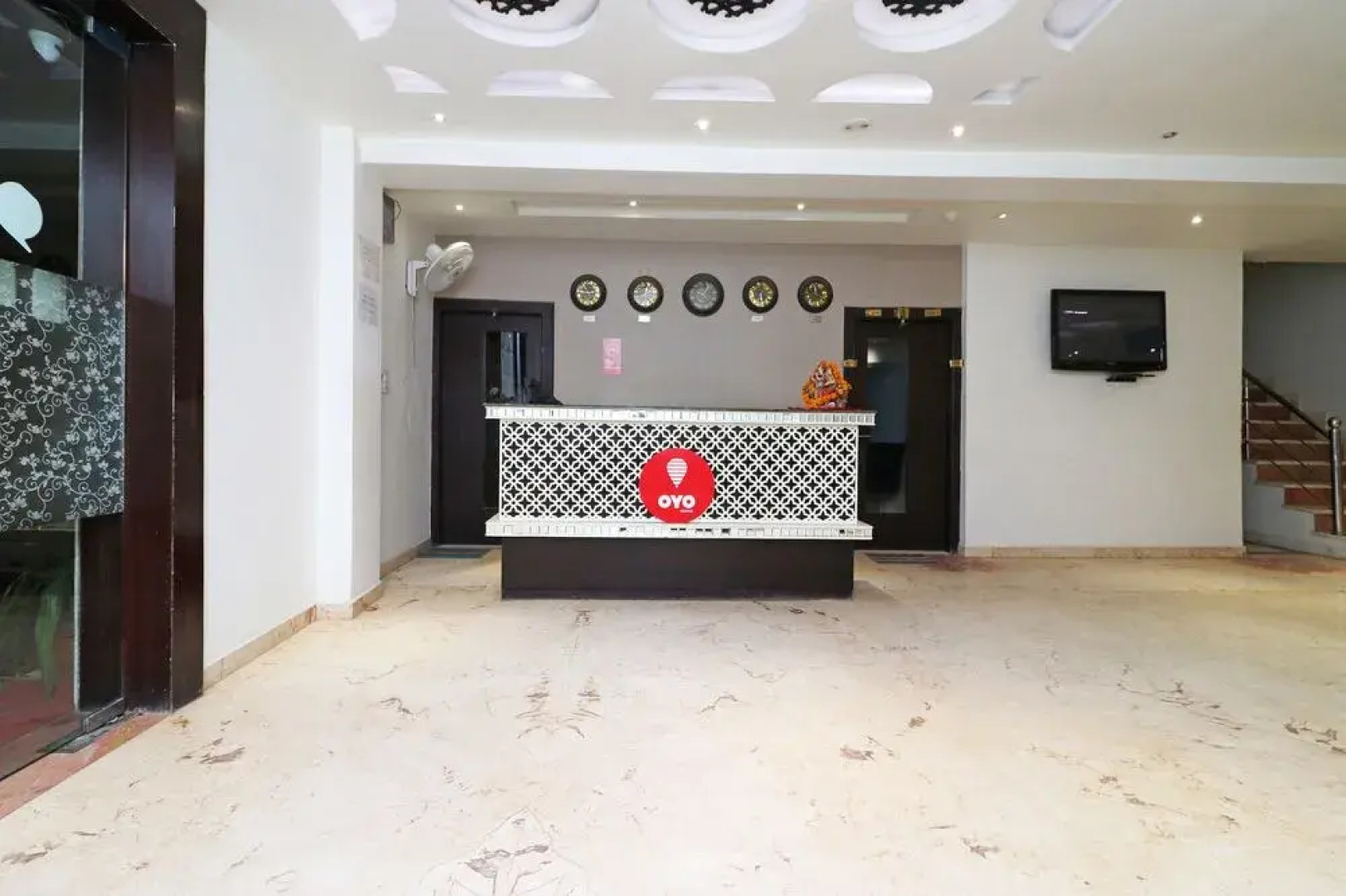 OYO 9993 Hotel Idea Inn