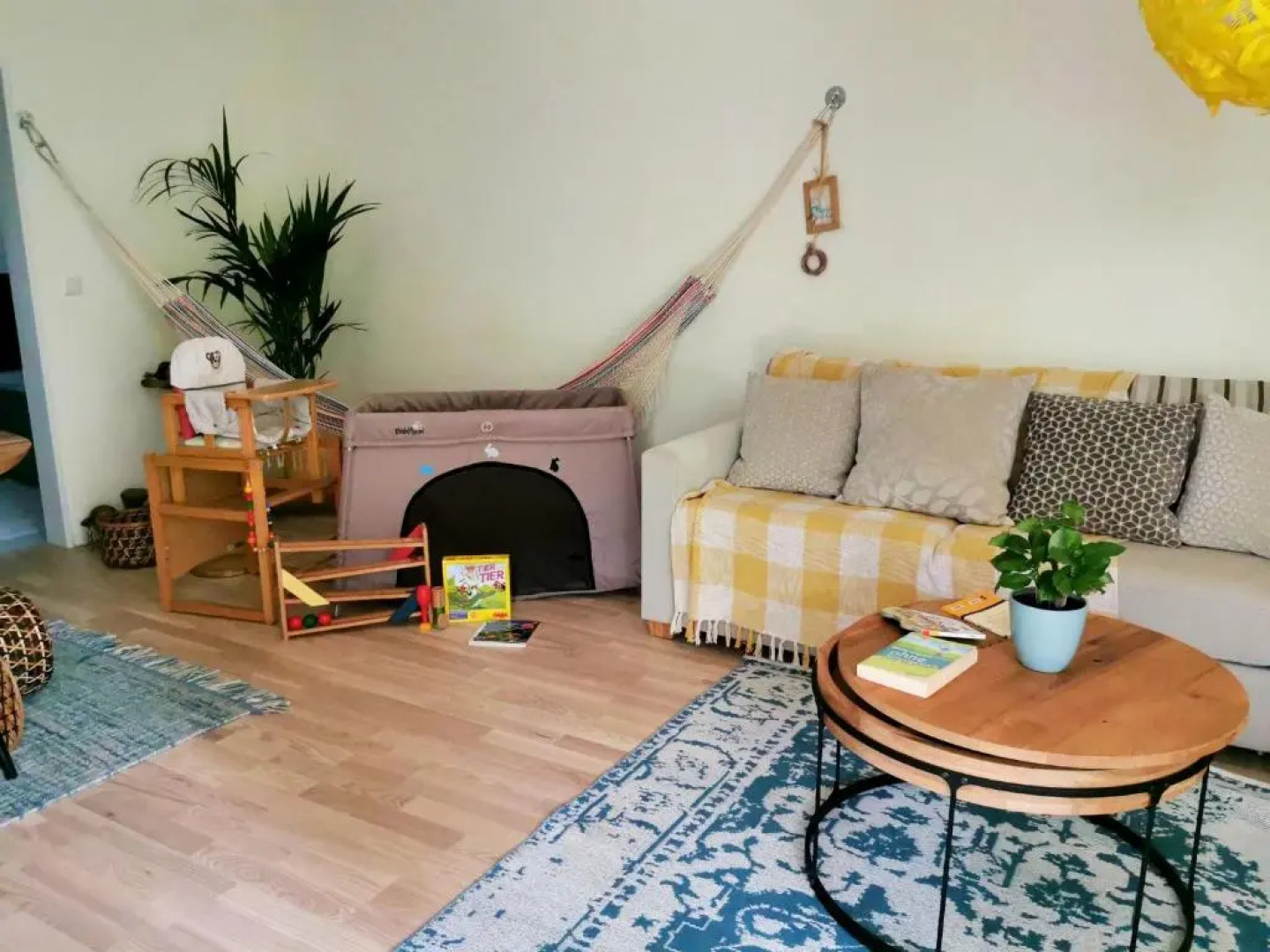 Souterrainwohnung mit großem Garten und Sauna